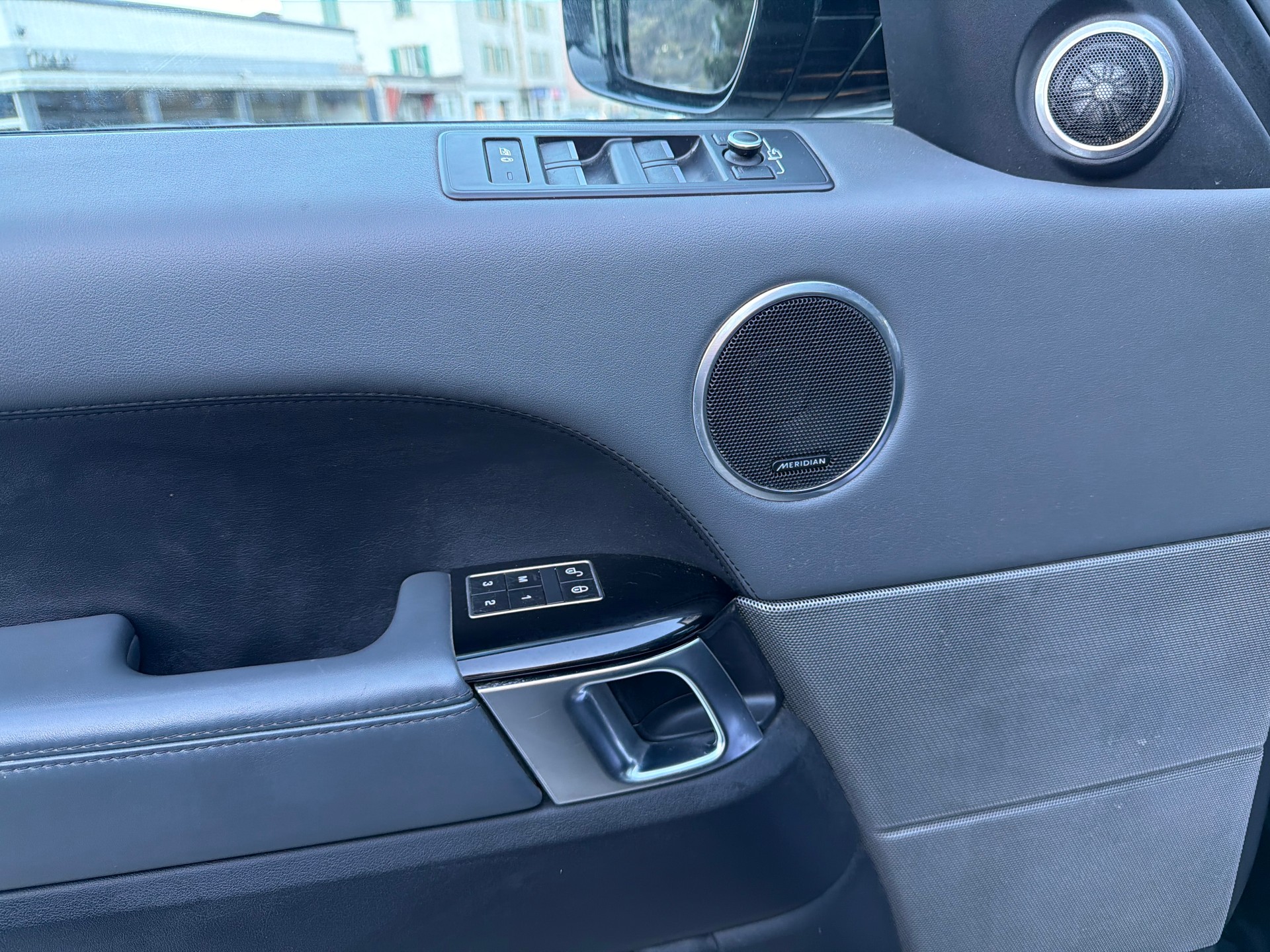 LAND ROVER Range Rover Sport 4.4 SDV8 HSE Dynamic Automatic-image-10