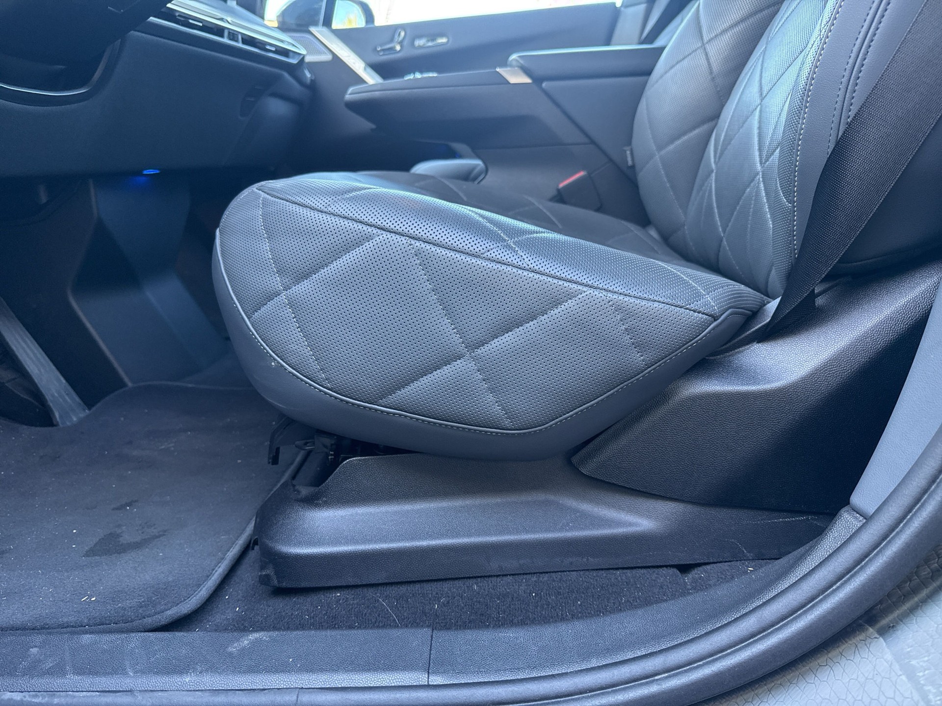 BMW iX M60-image-18