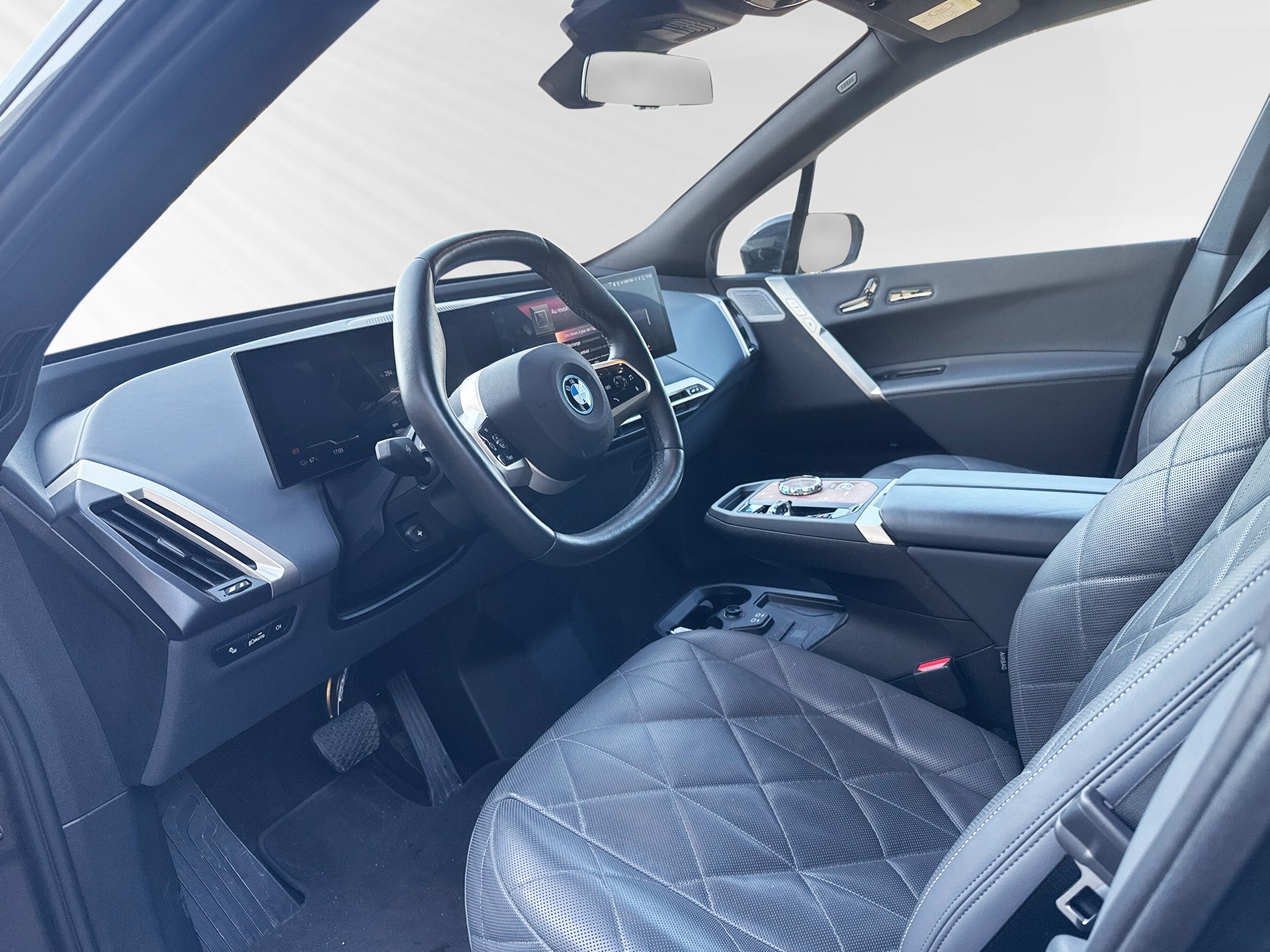BMW iX M60-image-3