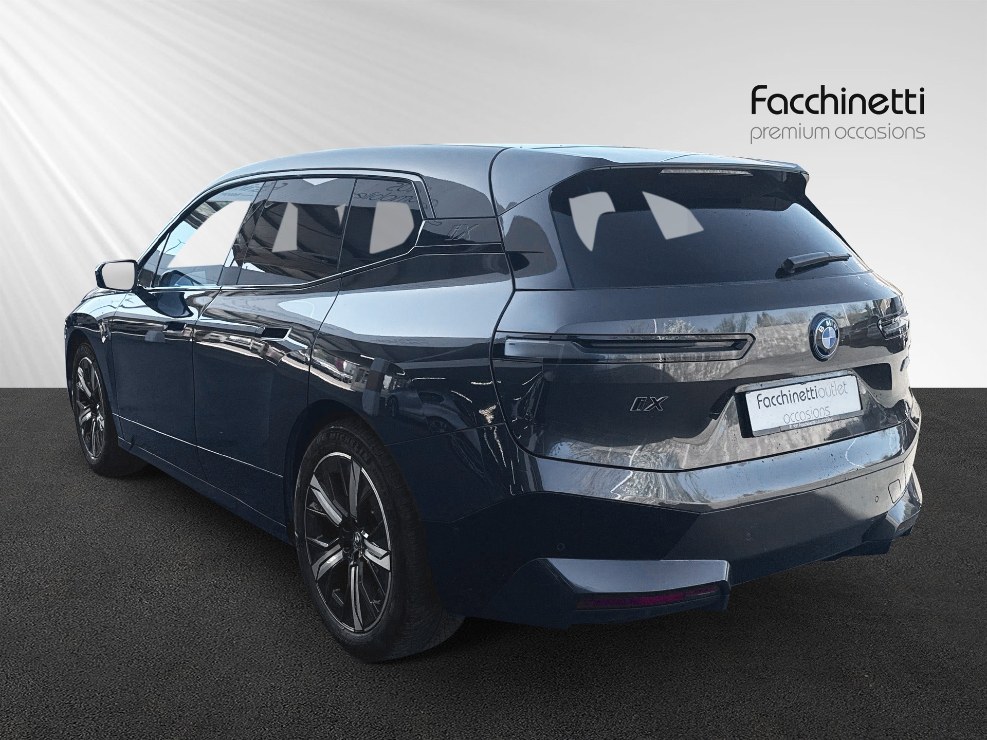 BMW iX M60-image-2