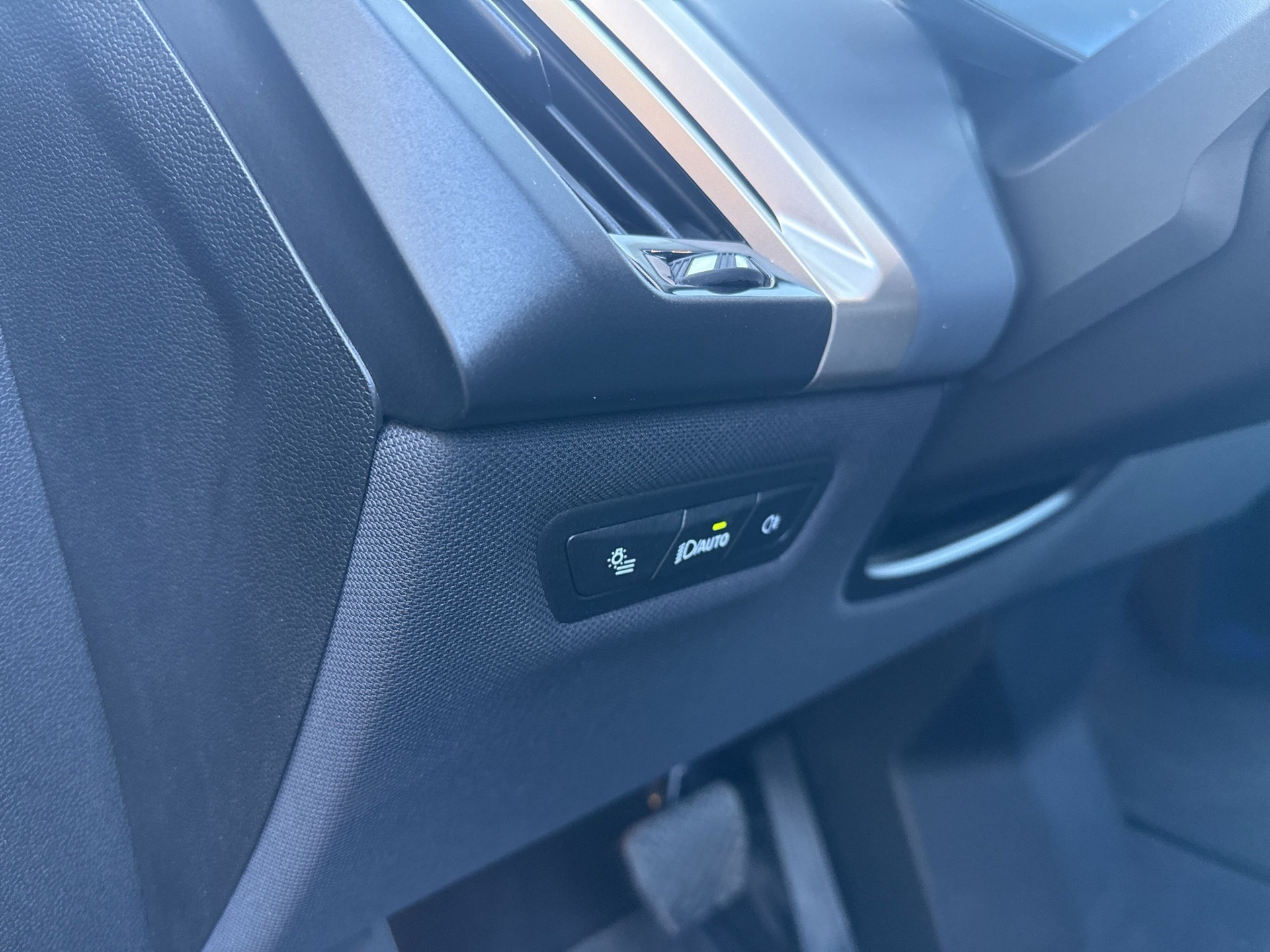 BMW iX M60-image-19