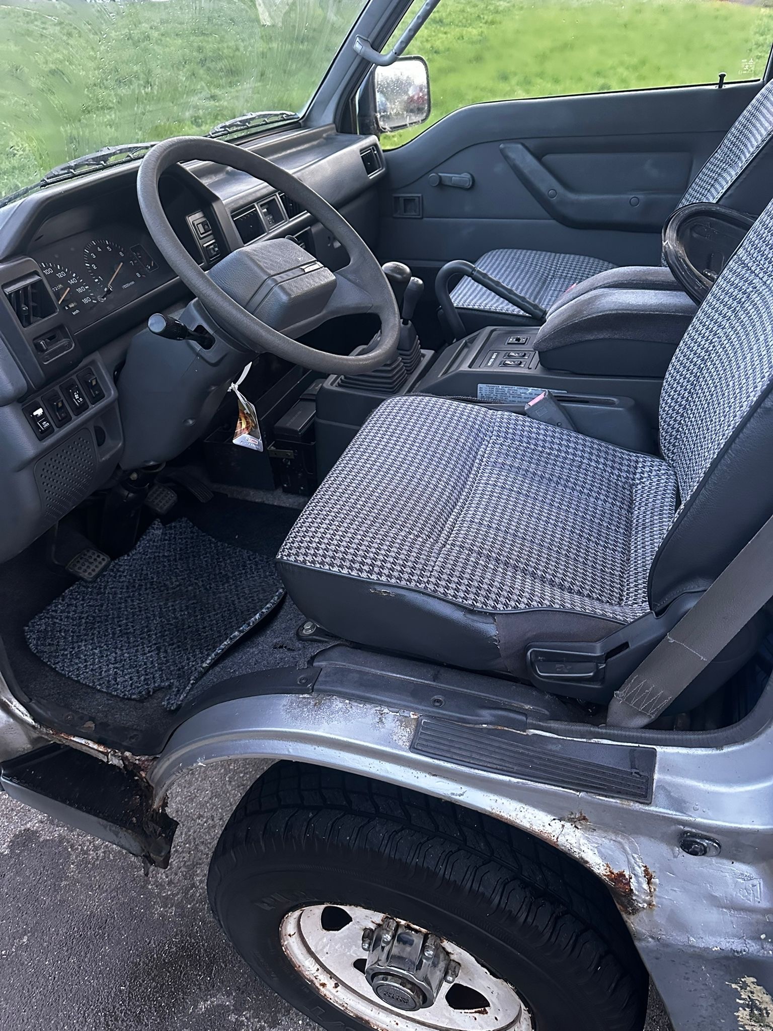 MITSUBISHI L 300 Country 4x4 2.3-image-3