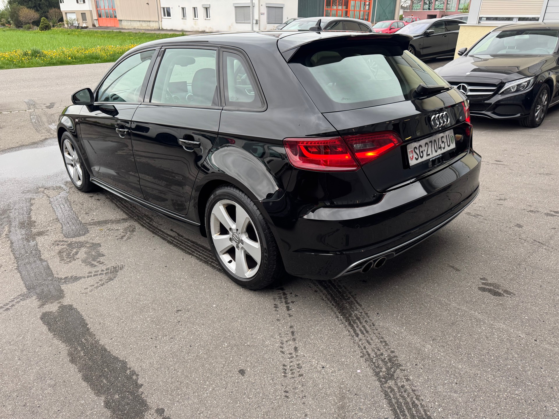 AUDI A3 Sportback 2.0 TDI S-Line S-tronic-image-8