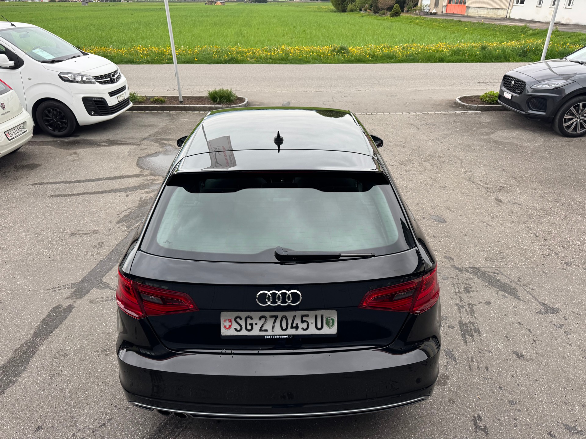AUDI A3 Sportback 2.0 TDI S-Line S-tronic-image-12