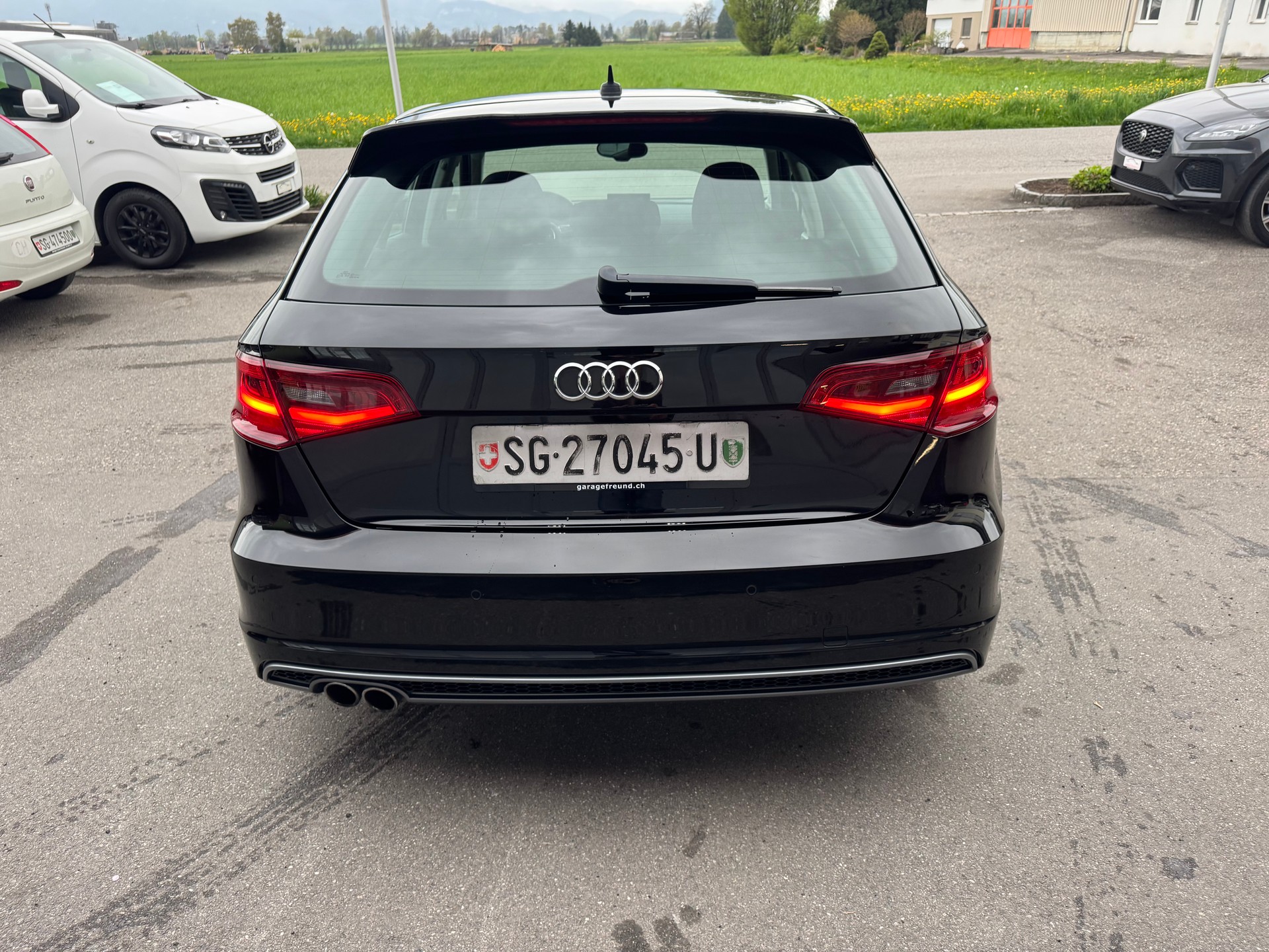 AUDI A3 Sportback 2.0 TDI S-Line S-tronic-image-9
