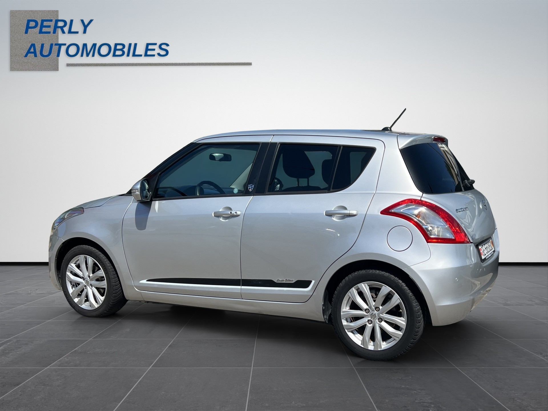 SUZUKI Swift 1.2i GL S.Cellano-showroom-element-3