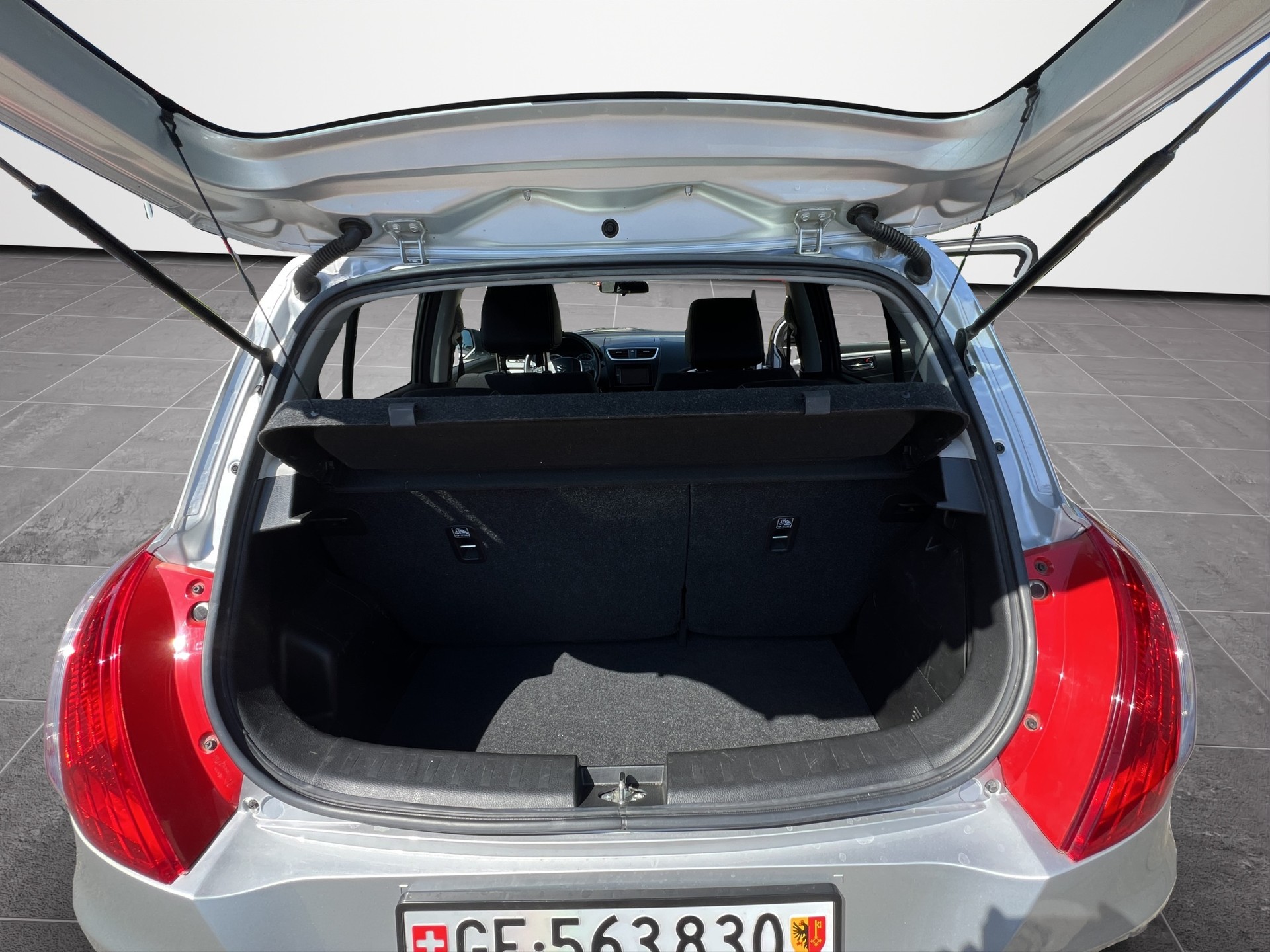 SUZUKI Swift 1.2i GL S.Cellano-image-15