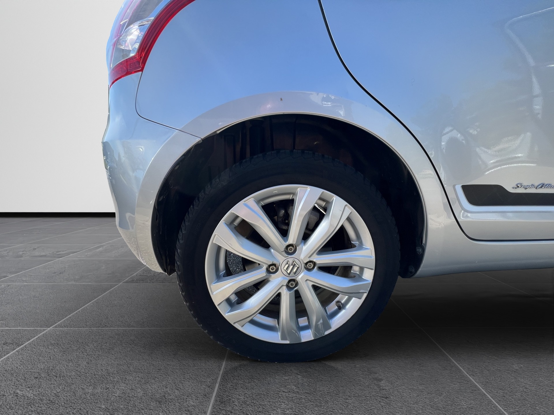 SUZUKI Swift 1.2i GL S.Cellano-image-16