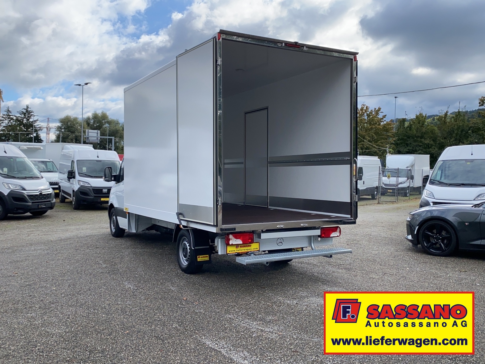 MERCEDES-BENZ Sprinter 317 CDI Möbelkoffer mit Flügeltüren 900 Kg. Nutzlast-image-5