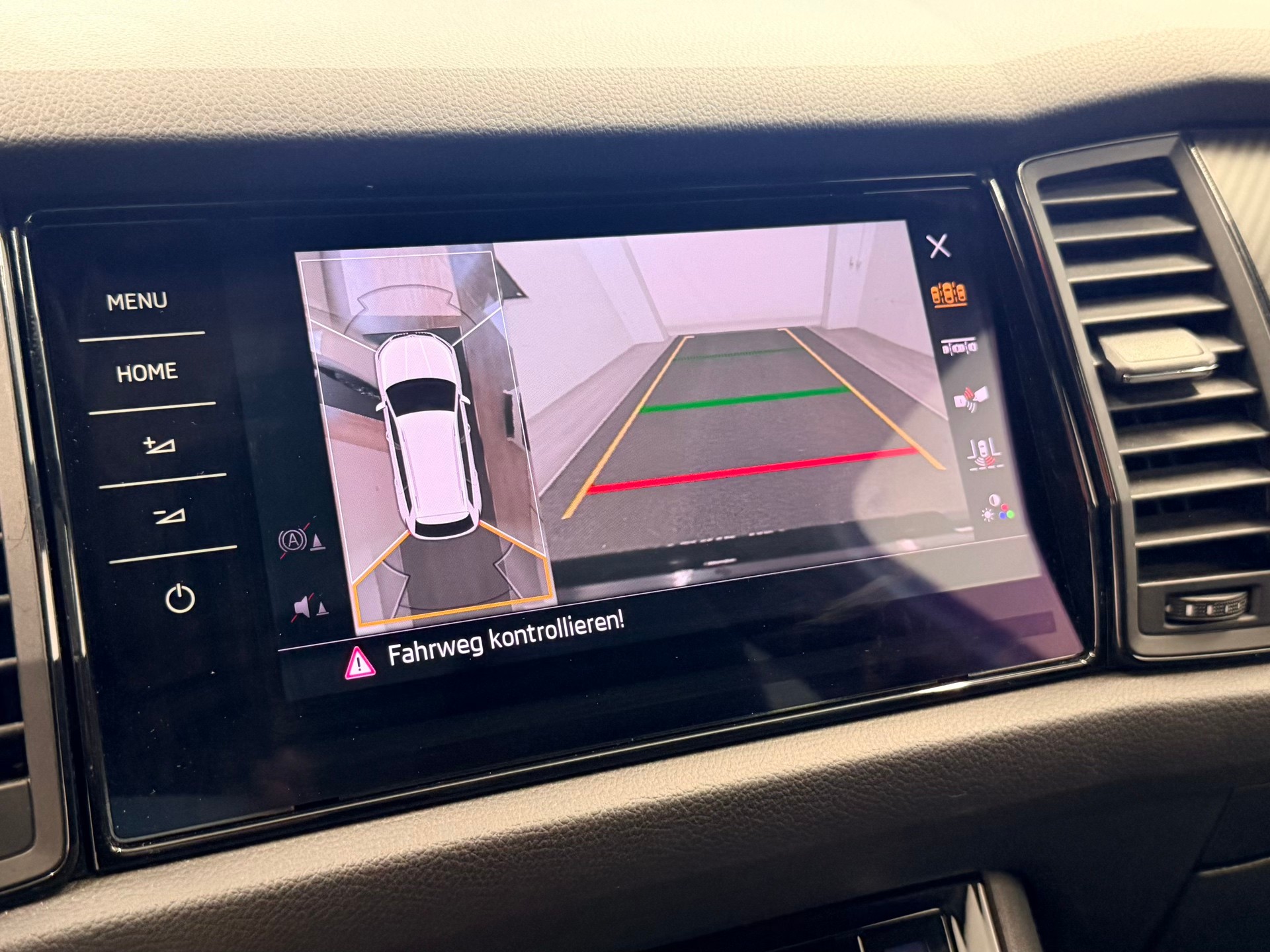 SKODA Kodiaq 2.0 Bi-TDI SCR RS 4x4 DSG-image-26