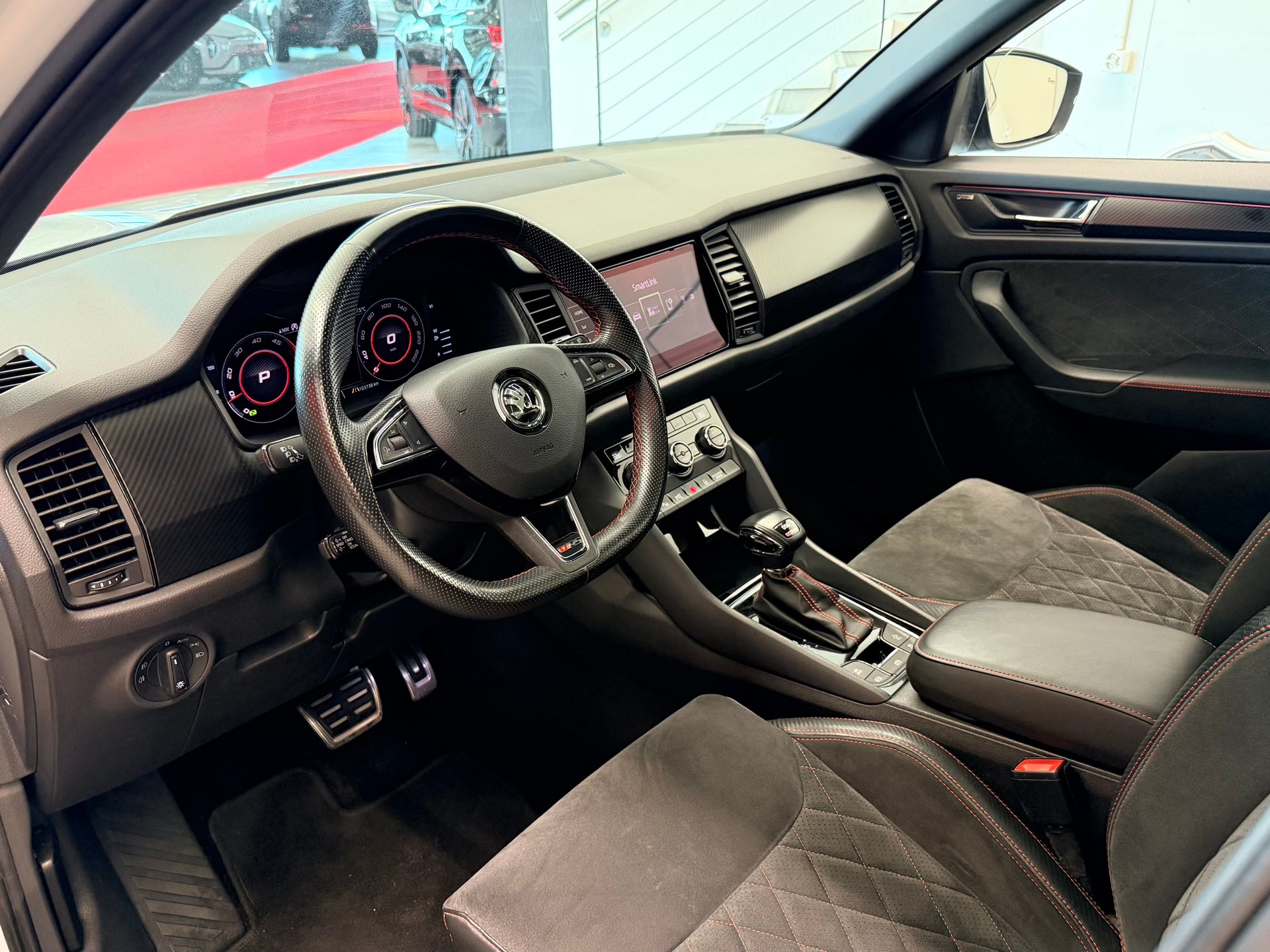 SKODA Kodiaq 2.0 Bi-TDI SCR RS 4x4 DSG-image-10