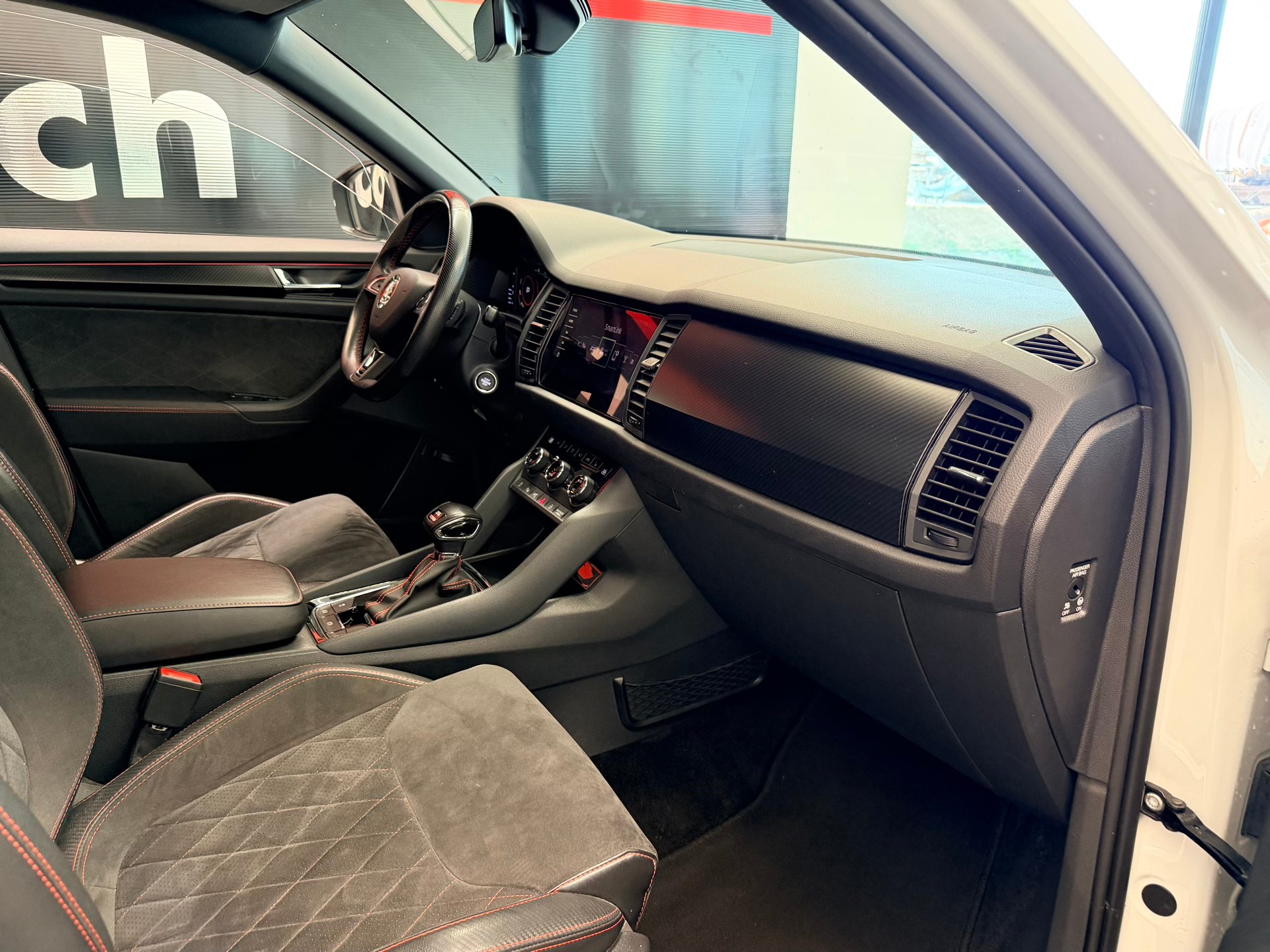 SKODA Kodiaq 2.0 Bi-TDI SCR RS 4x4 DSG-image-20
