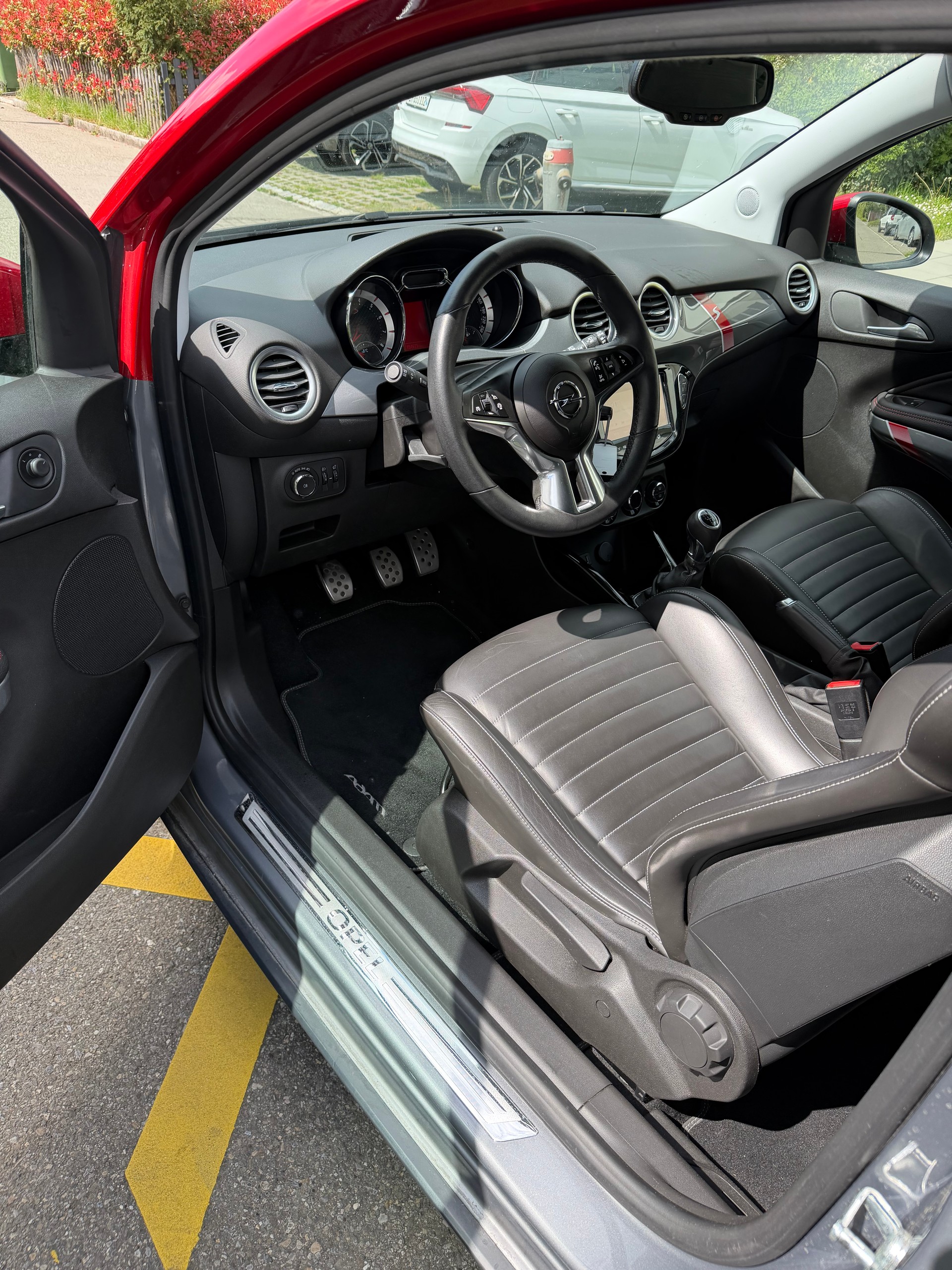 OPEL Adam 1.4 Turbo ROCKS S/ FRISCH AB MFK & SERVICE ALLE SERVIC BEI OPEL GARAGE !!!!-image-6