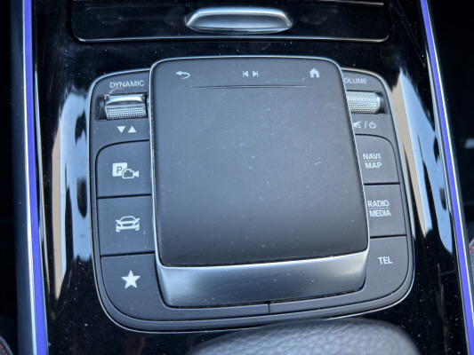 MERCEDES-BENZ GLA 250 AMG Line 4Matic-image-14