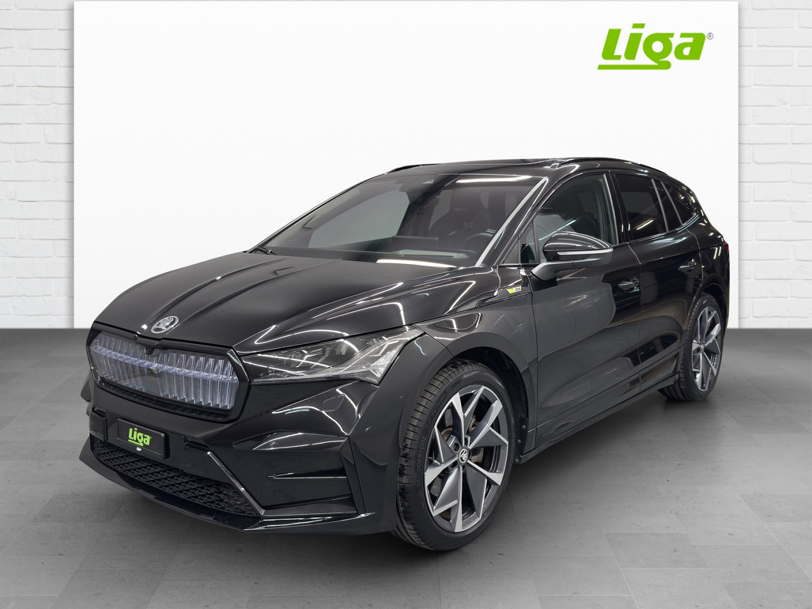SKODA Enyaq iV RS 4x4-image-1