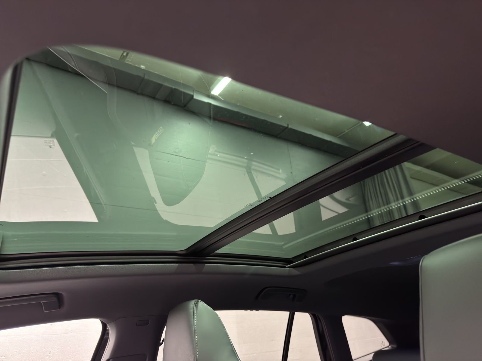 SKODA Enyaq iV RS 4x4-image-15