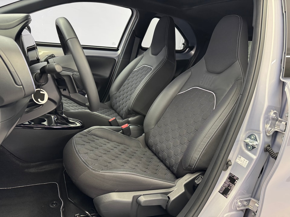 Aygo X 1.0 VVT-i JBL Edition