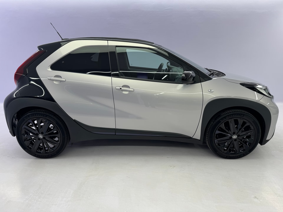 Aygo X 1.0 VVT-i JBL Edition