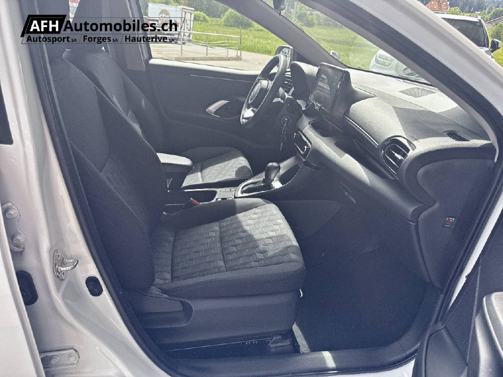 TOYOTA Yaris 1.5 VVT-i HSD Comfort-image-8