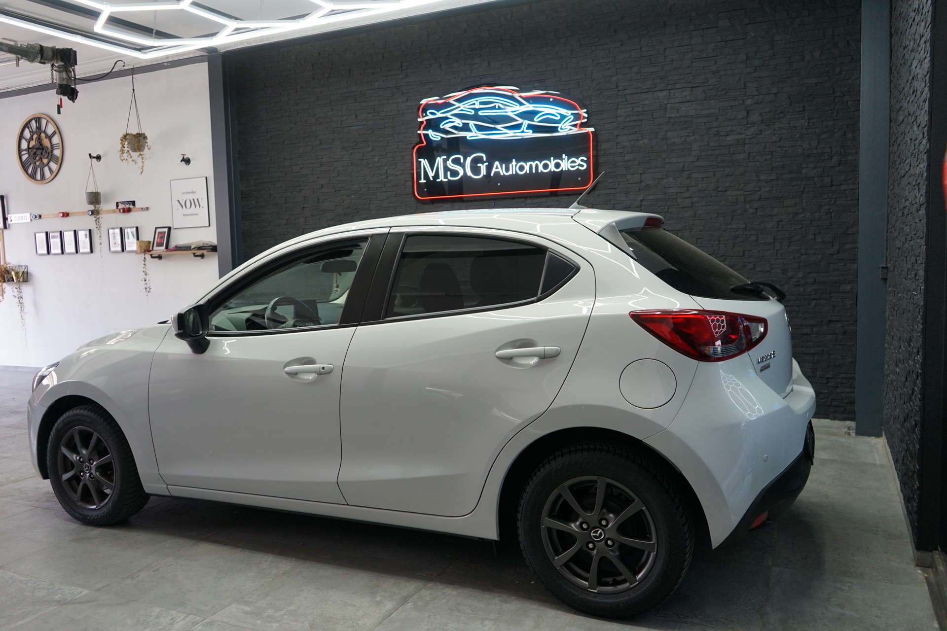 MAZDA 2 SKYACTIV-G 90 Ambition Plus Automat-image-2
