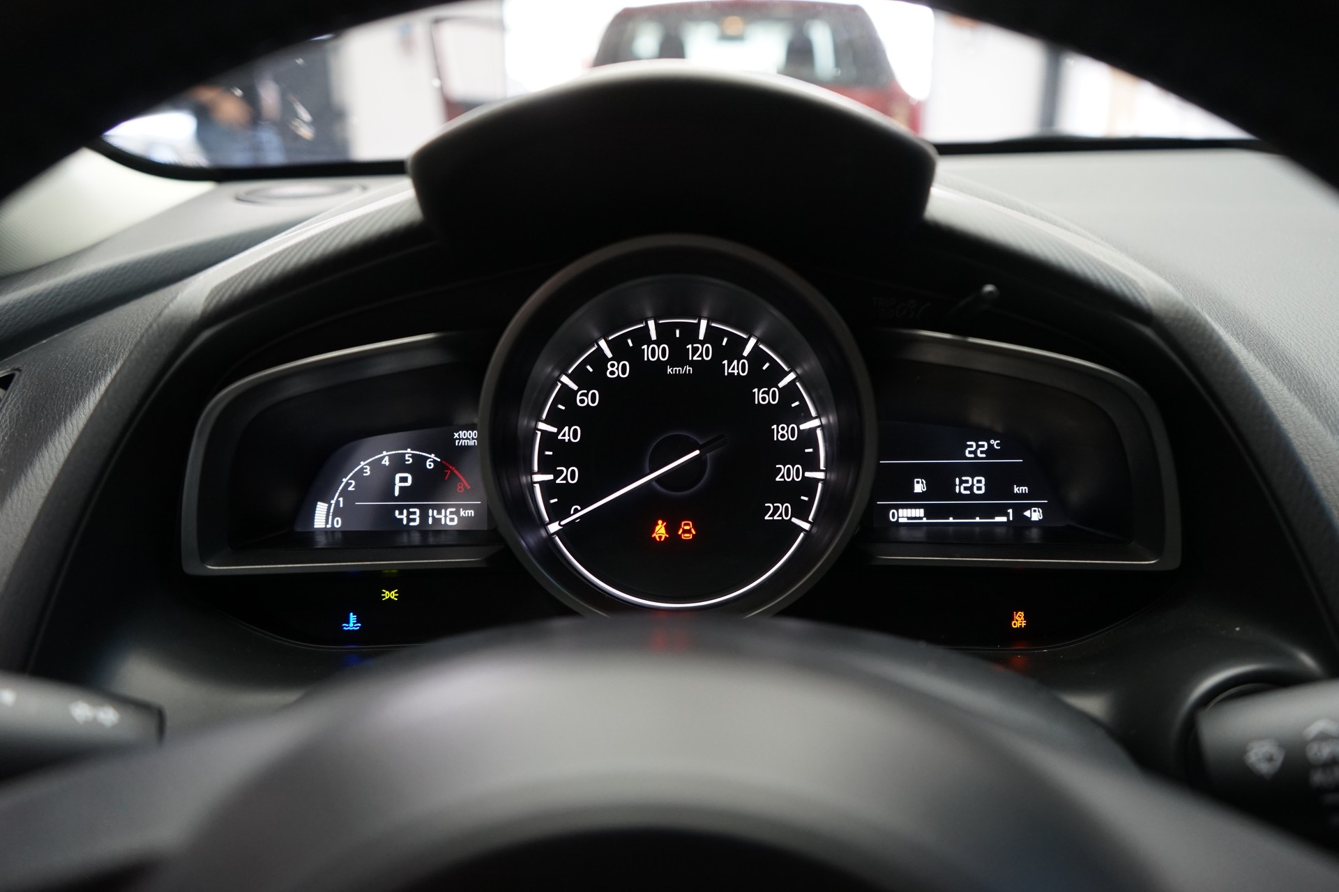 MAZDA 2 SKYACTIV-G 90 Ambition Plus Automat-image-7