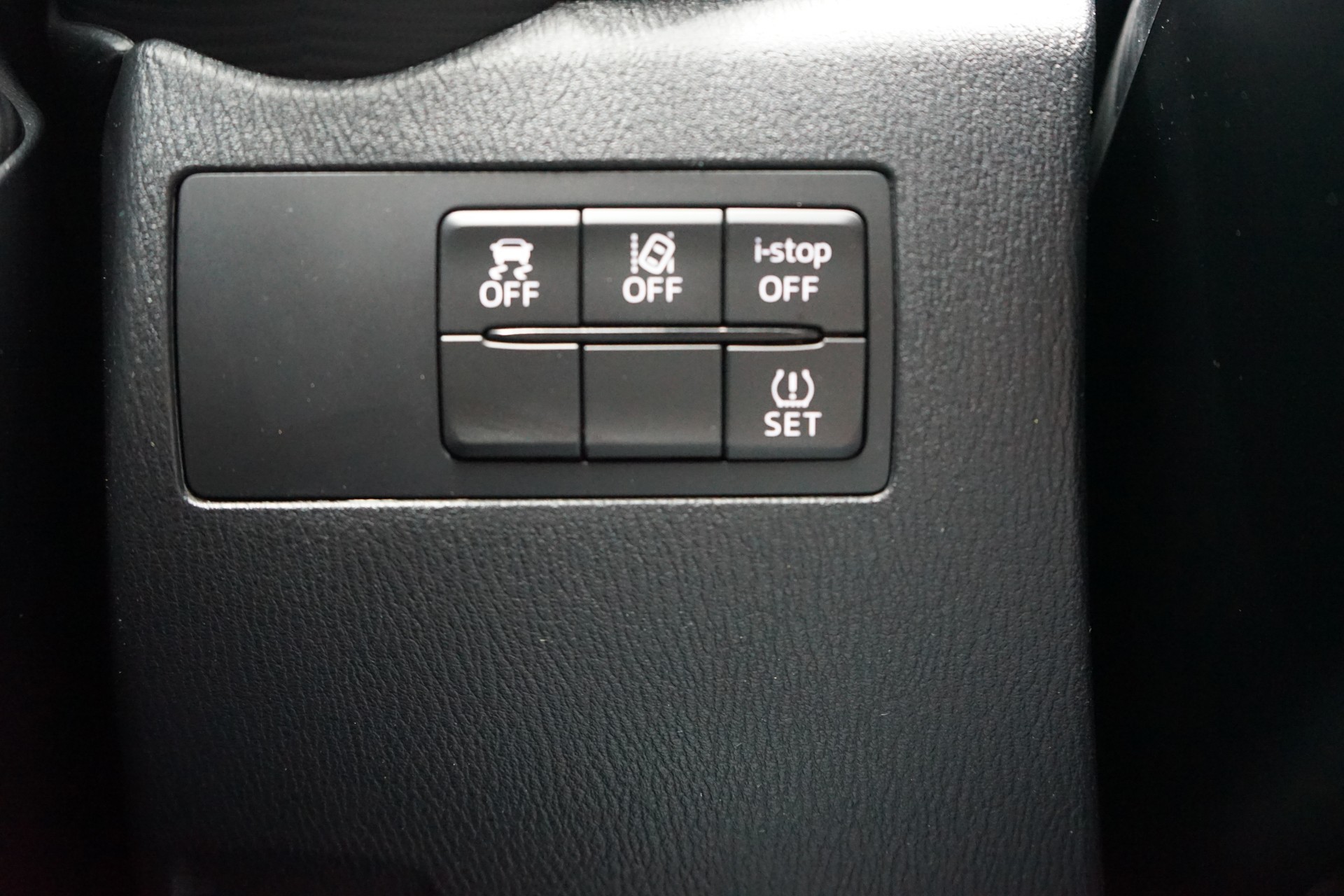 MAZDA 2 SKYACTIV-G 90 Ambition Plus Automat-image-13
