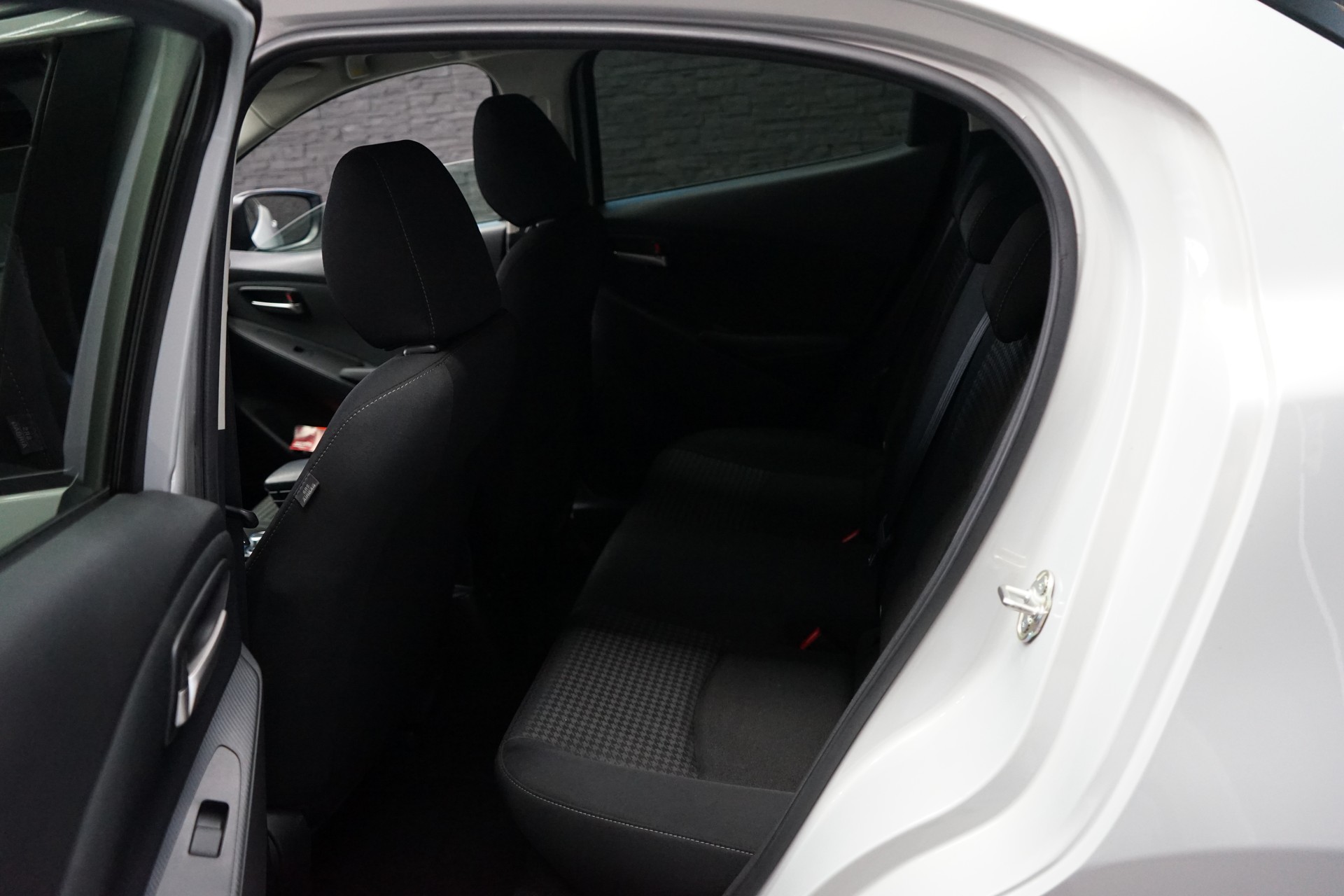 MAZDA 2 SKYACTIV-G 90 Ambition Plus Automat-image-14