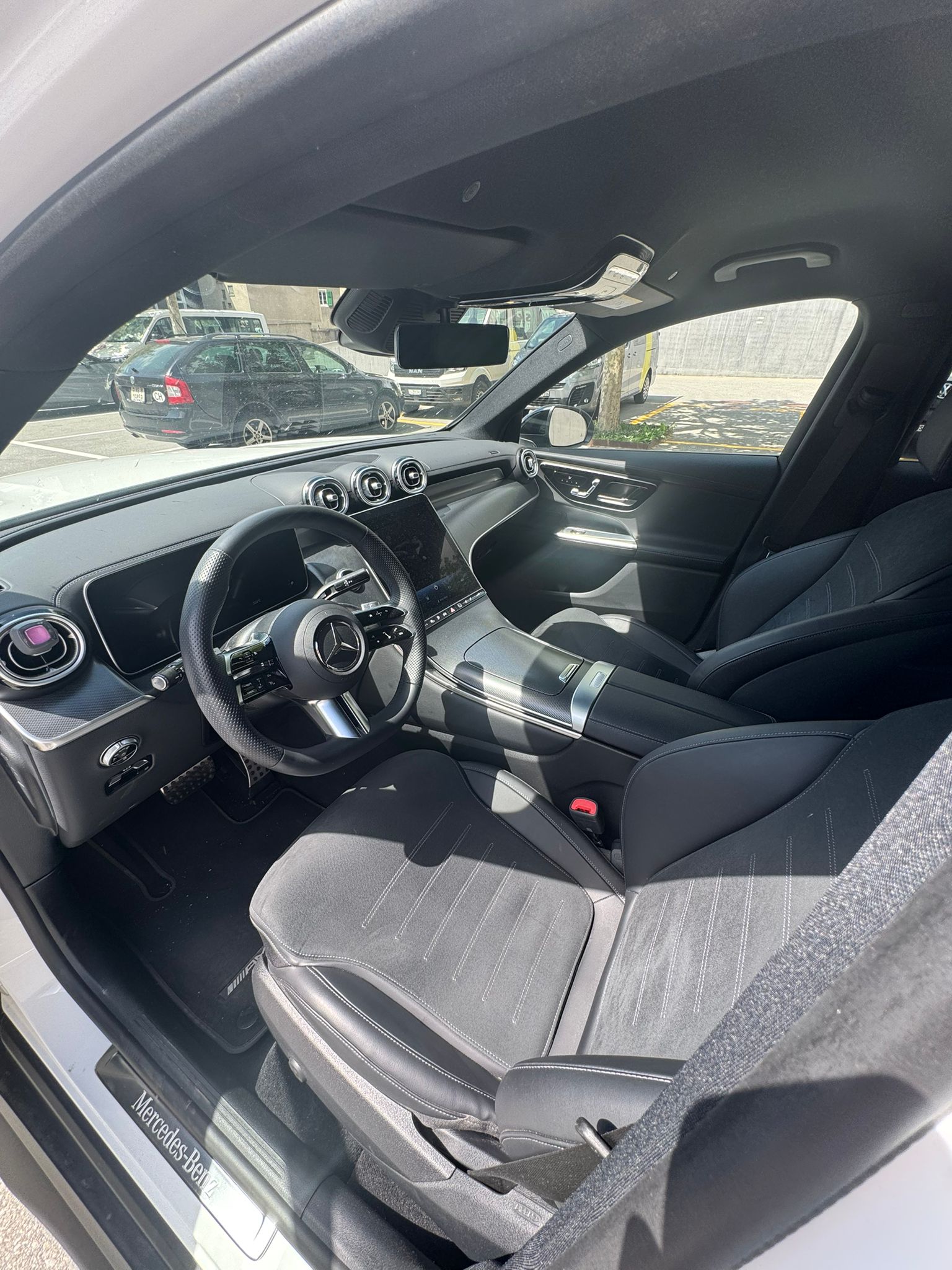 MERCEDES-BENZ GLC 300 e 4M 9G-Tronic (8-fach bereift)-image-9