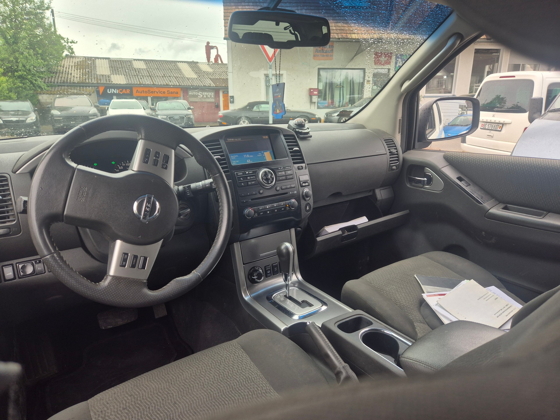 NISSAN Pathfinder MFK Diesel TOP Automat 7 Plätze Höcher-image-5
