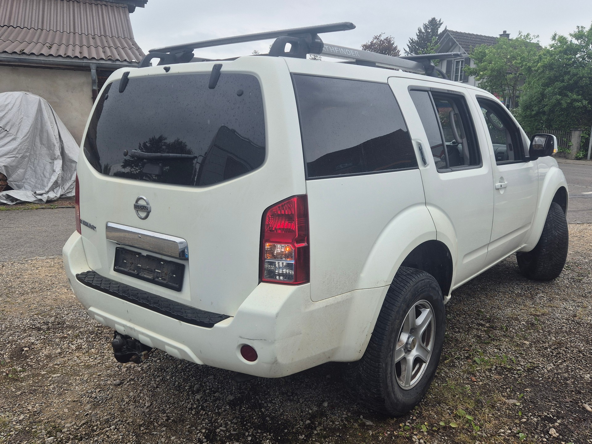 NISSAN Pathfinder MFK Diesel TOP Automat 7 Plätze Höcher-image-3