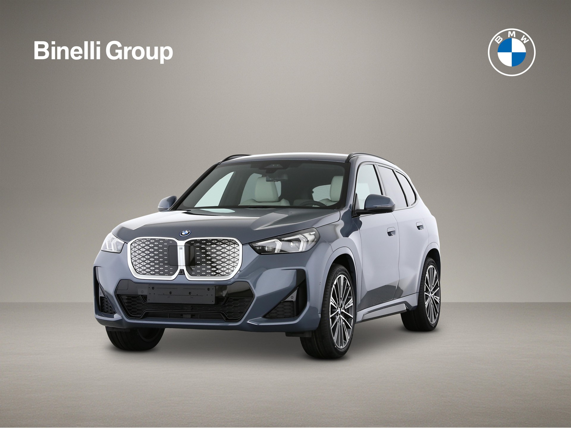 BMW iX1 30 xDrive-image-0