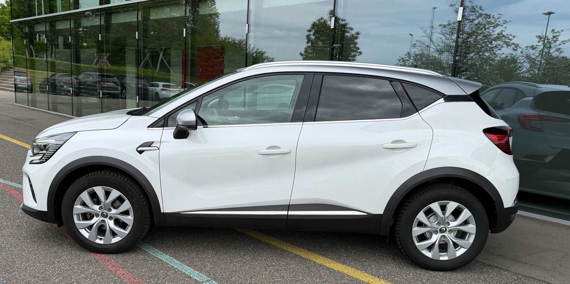 RENAULT Captur 1.3 TCe EDC Intens EDC - FACELIFT-image-1