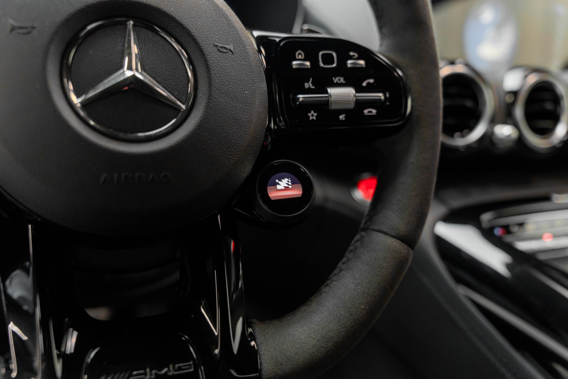 MERCEDES-BENZ AMG GT Speedshift DCT-image-17
