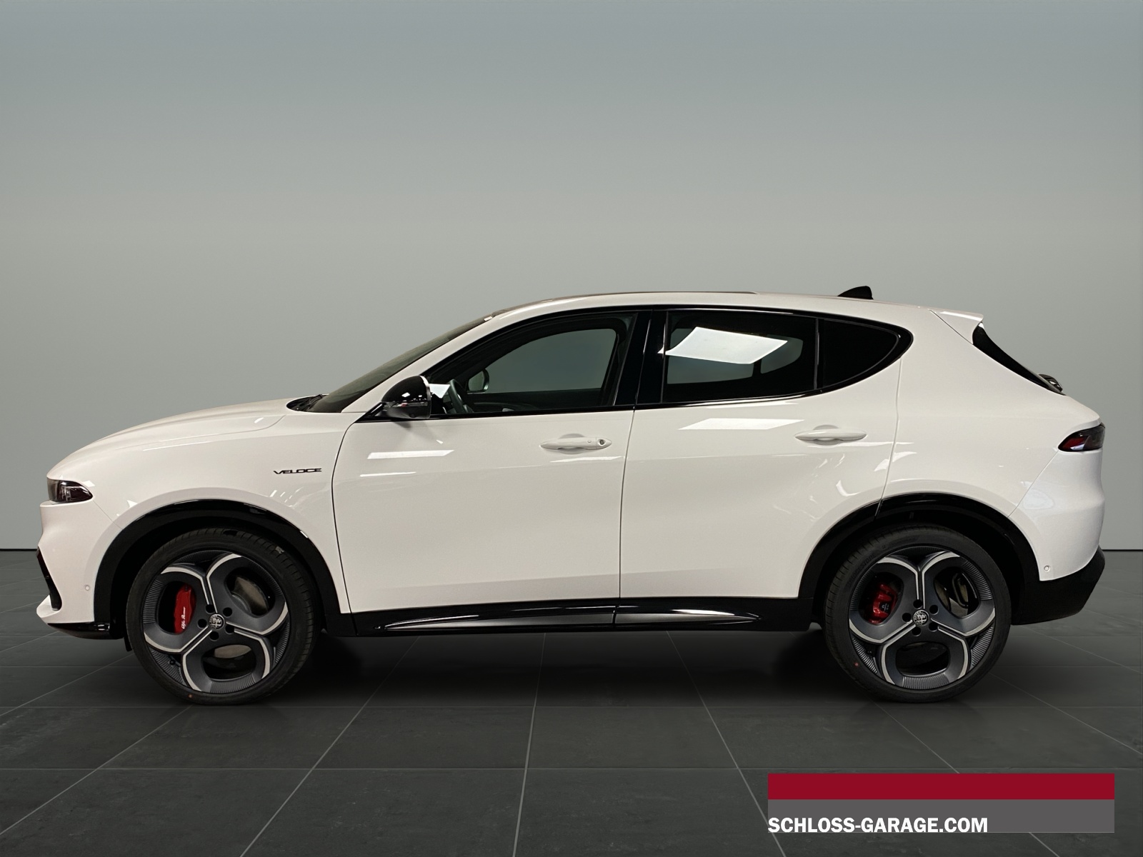 ALFA ROMEO TONALE 1.5 Veloce Premium-showroom-element-2