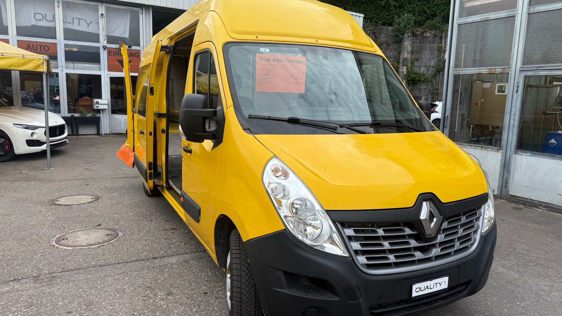 RENAULT Master T35 2.3dCi 130 L3H3-image-1