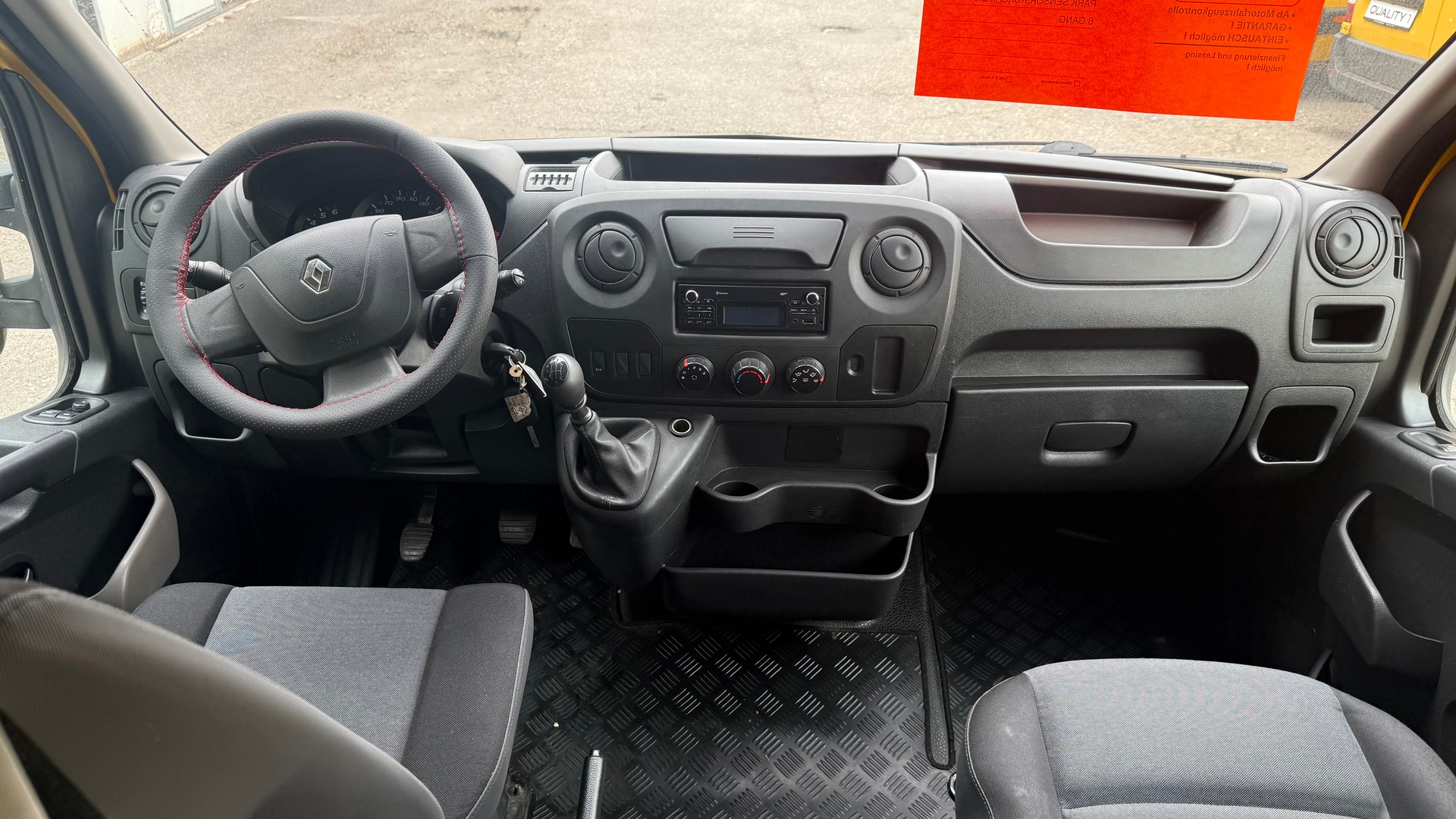 RENAULT Master T35 2.3dCi 130 L3H3-image-8