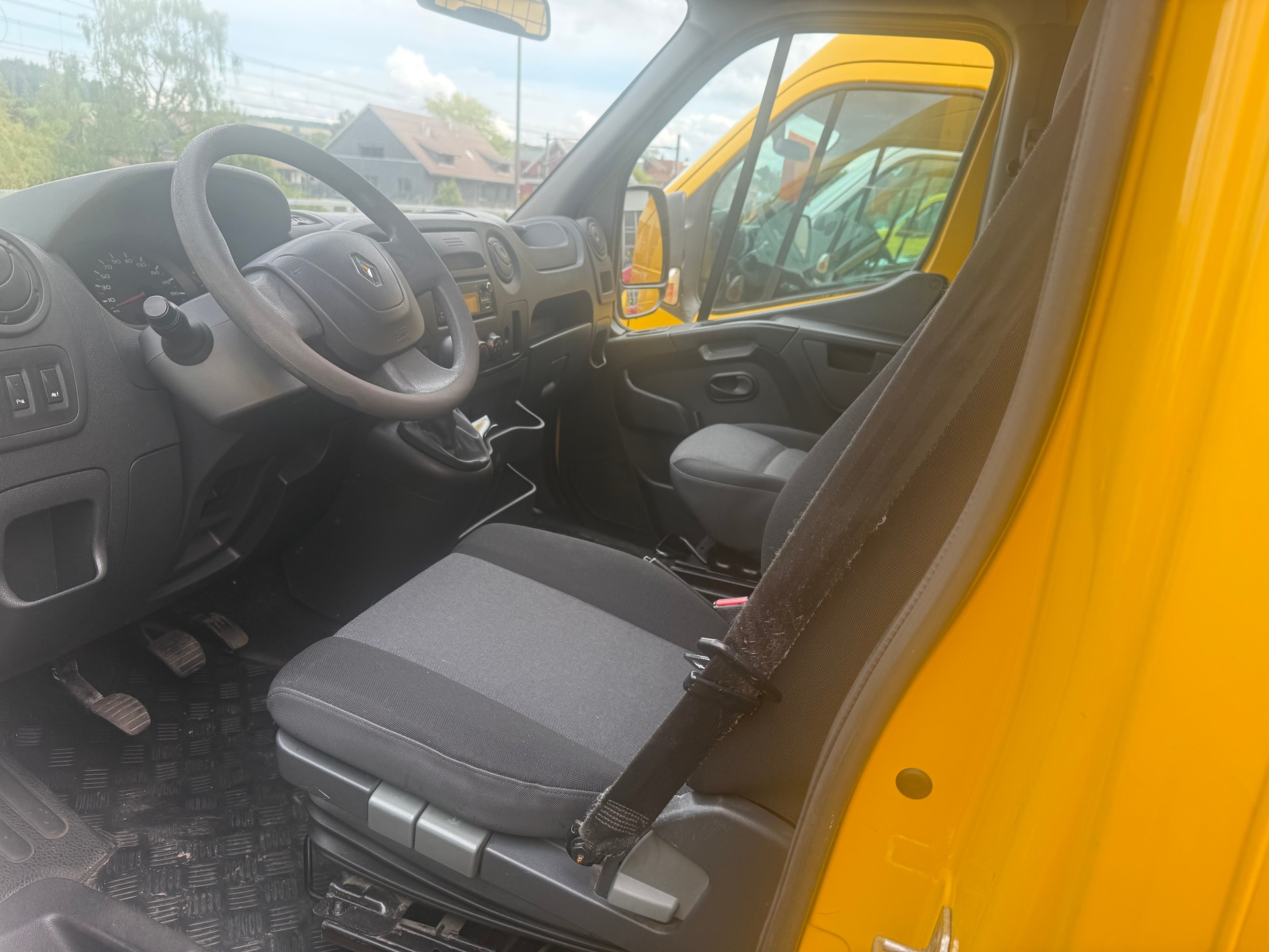 RENAULT Master T35 2.3dCi 130 L3H3-image-4