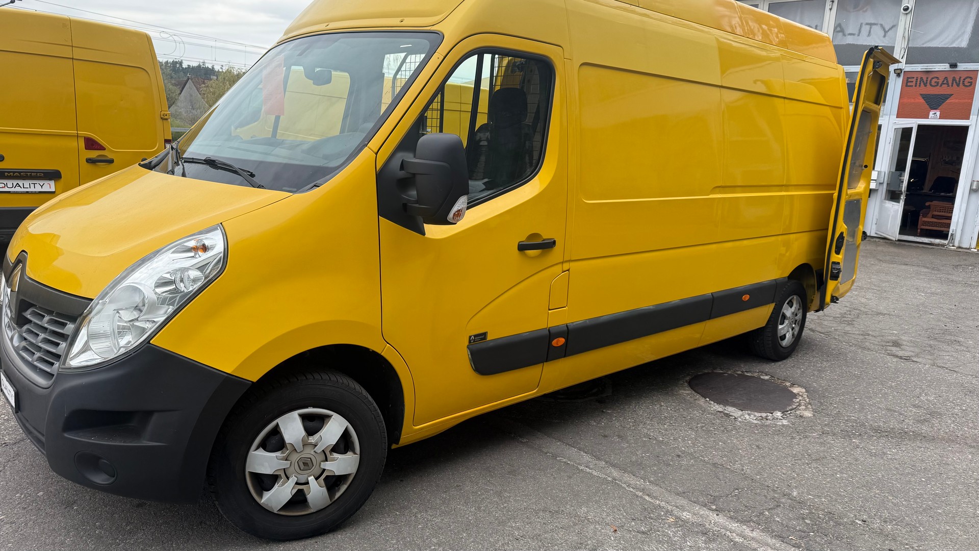 RENAULT Master T35 2.3dCi 130 L3H3-image-4