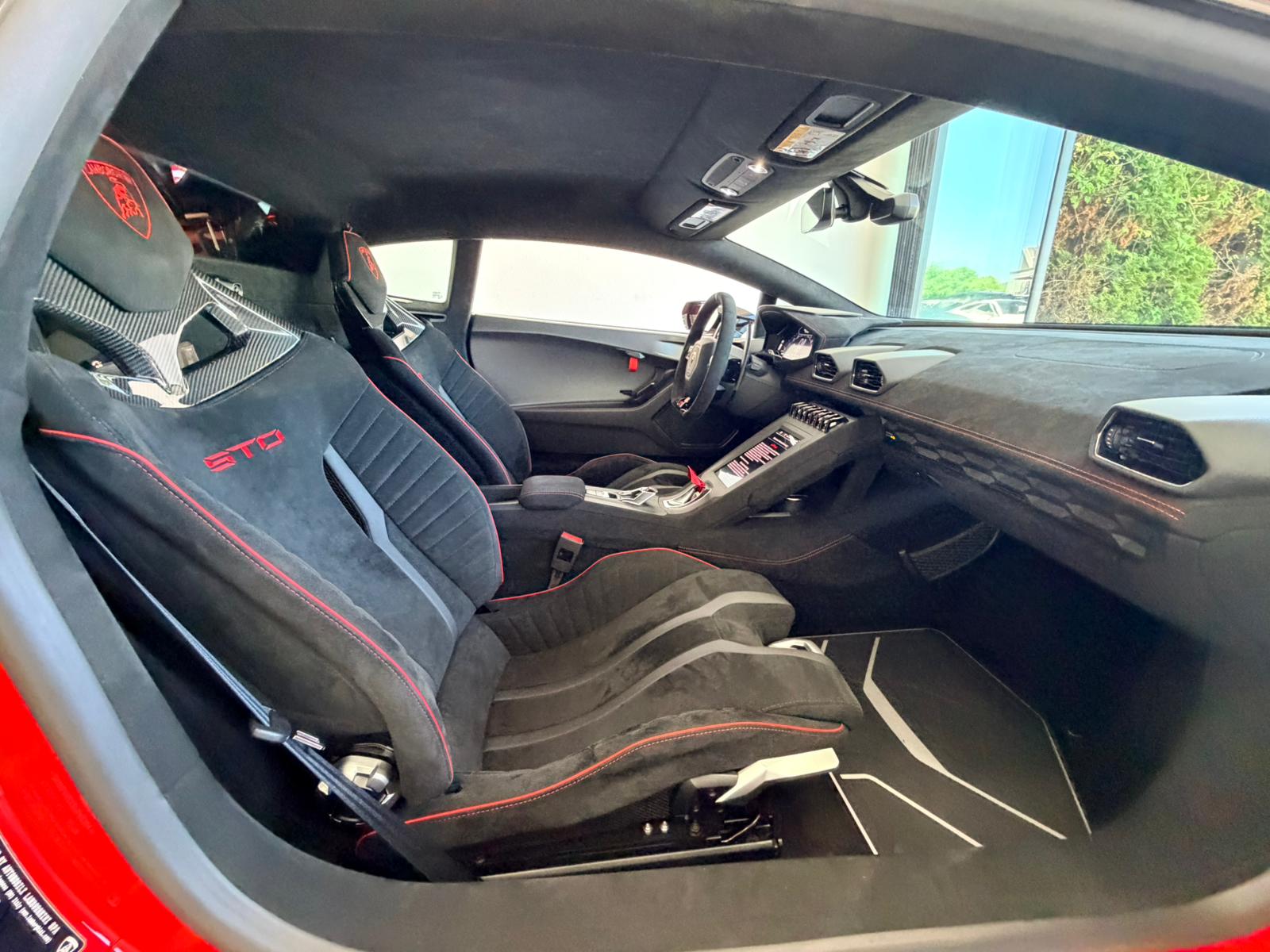 LAMBORGHINI Huracan STO Coupé DCT RWD-image-10