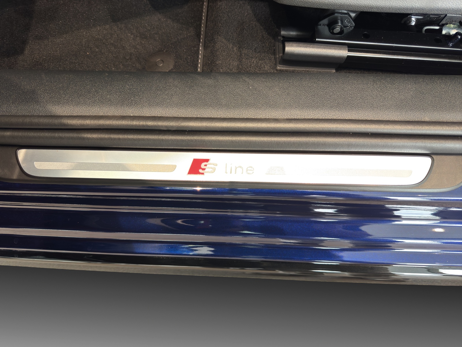 AUDI A1 Sportback 30 TFSI S Line Attraction S-tronic-image-14