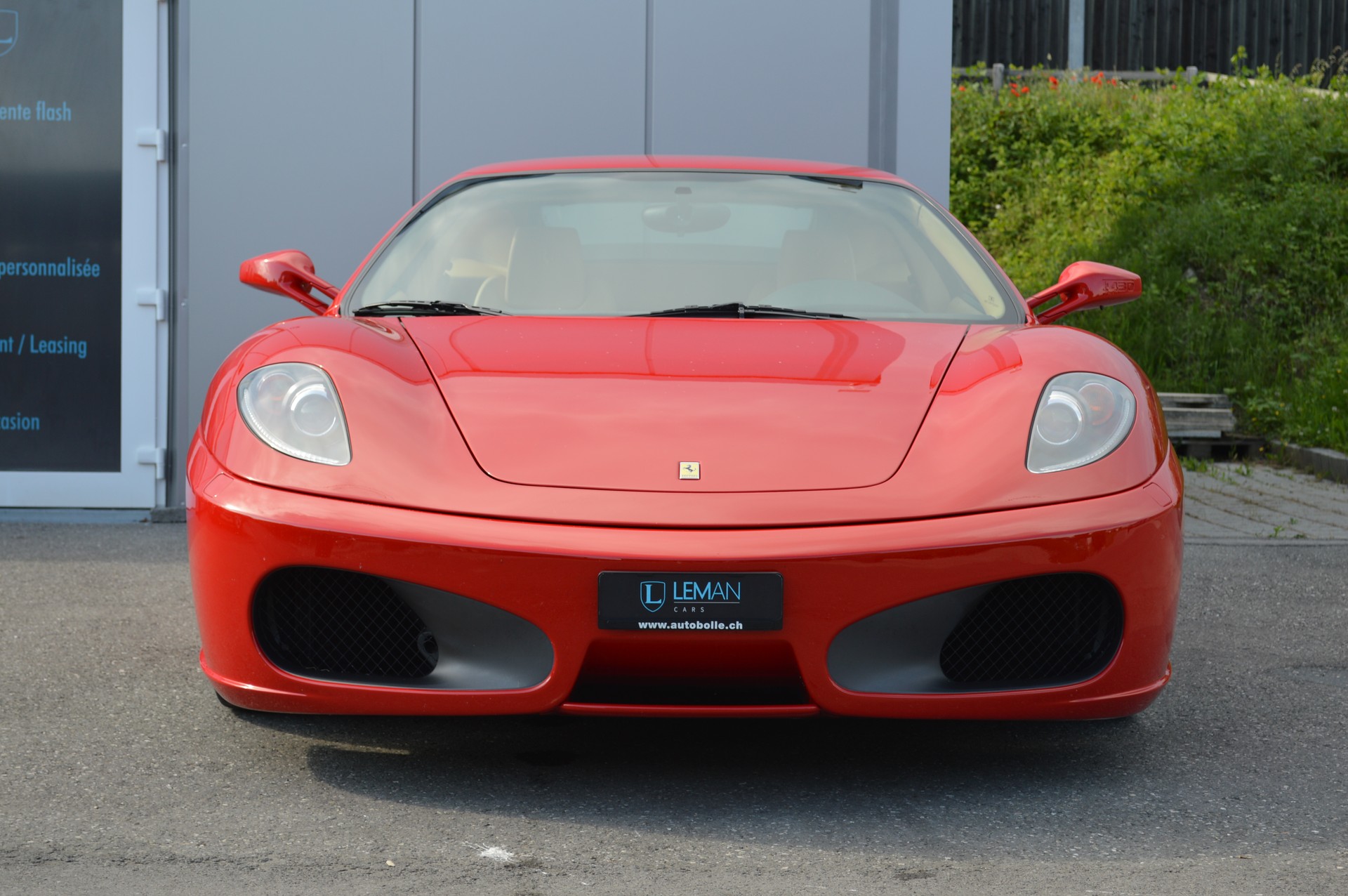 FERRARI F430-showroom-element-1