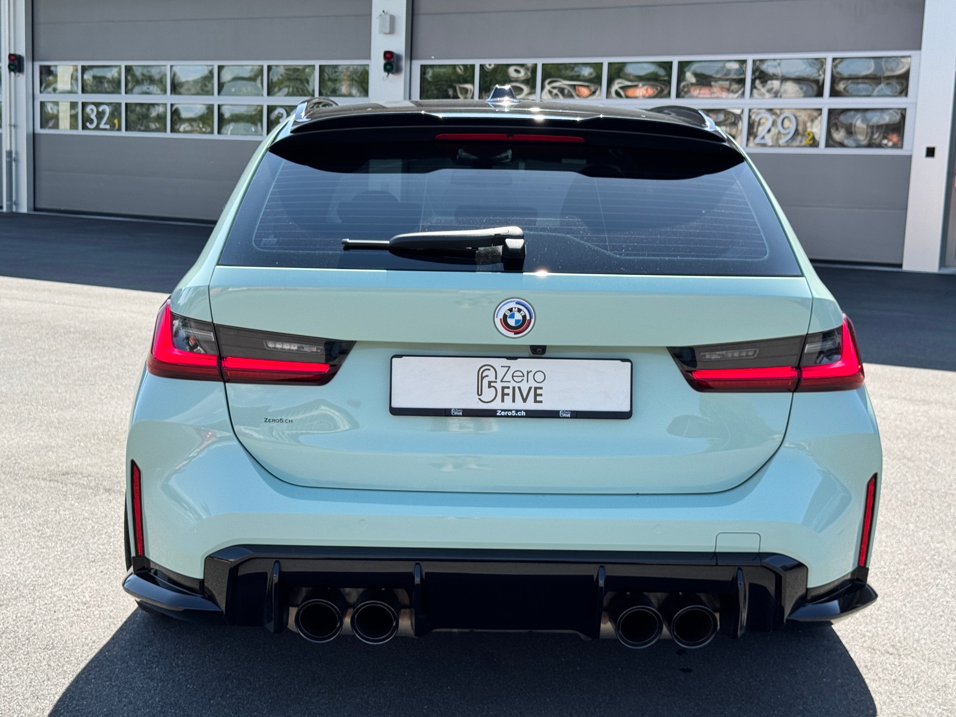 BMW M3 Touring xDrive Competition M-image-4