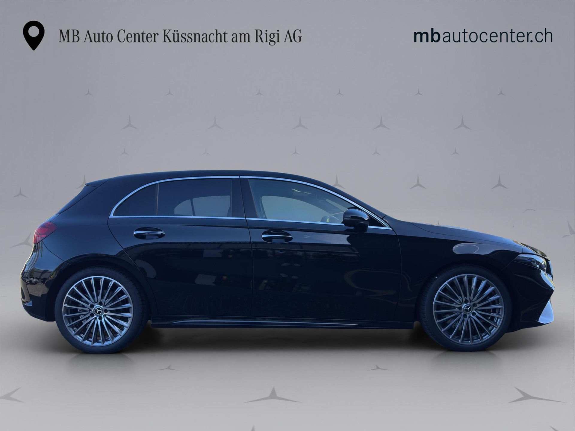 MERCEDES-BENZ A 250 AMG Line 4m-image-6