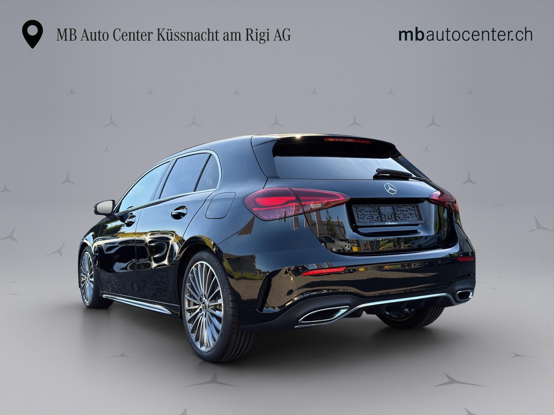 MERCEDES-BENZ A 250 AMG Line 4m-image-3