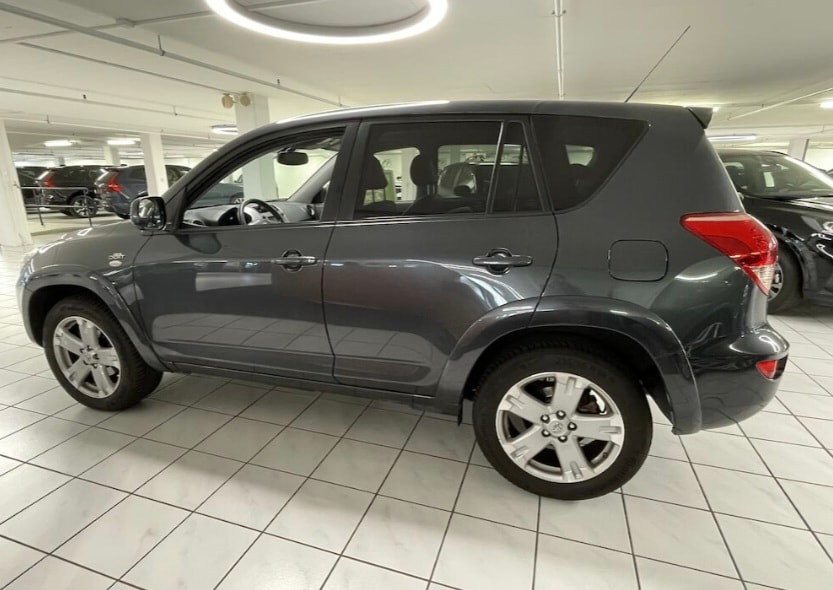 TOYOTA RAV-4 2.2D-4 D CleanPower Linea Sol