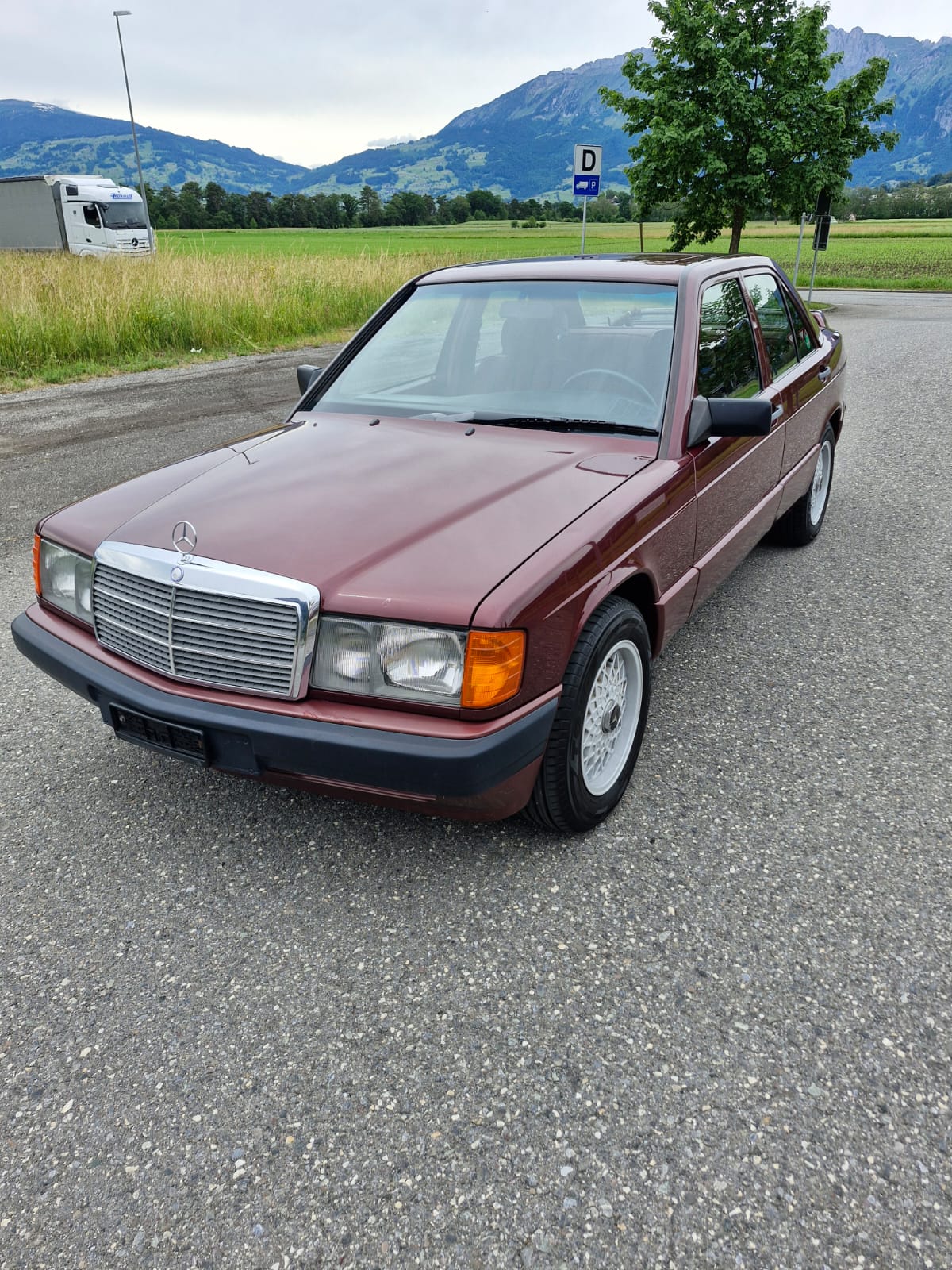 MERCEDES-BENZ 190 E 2.6-image-0