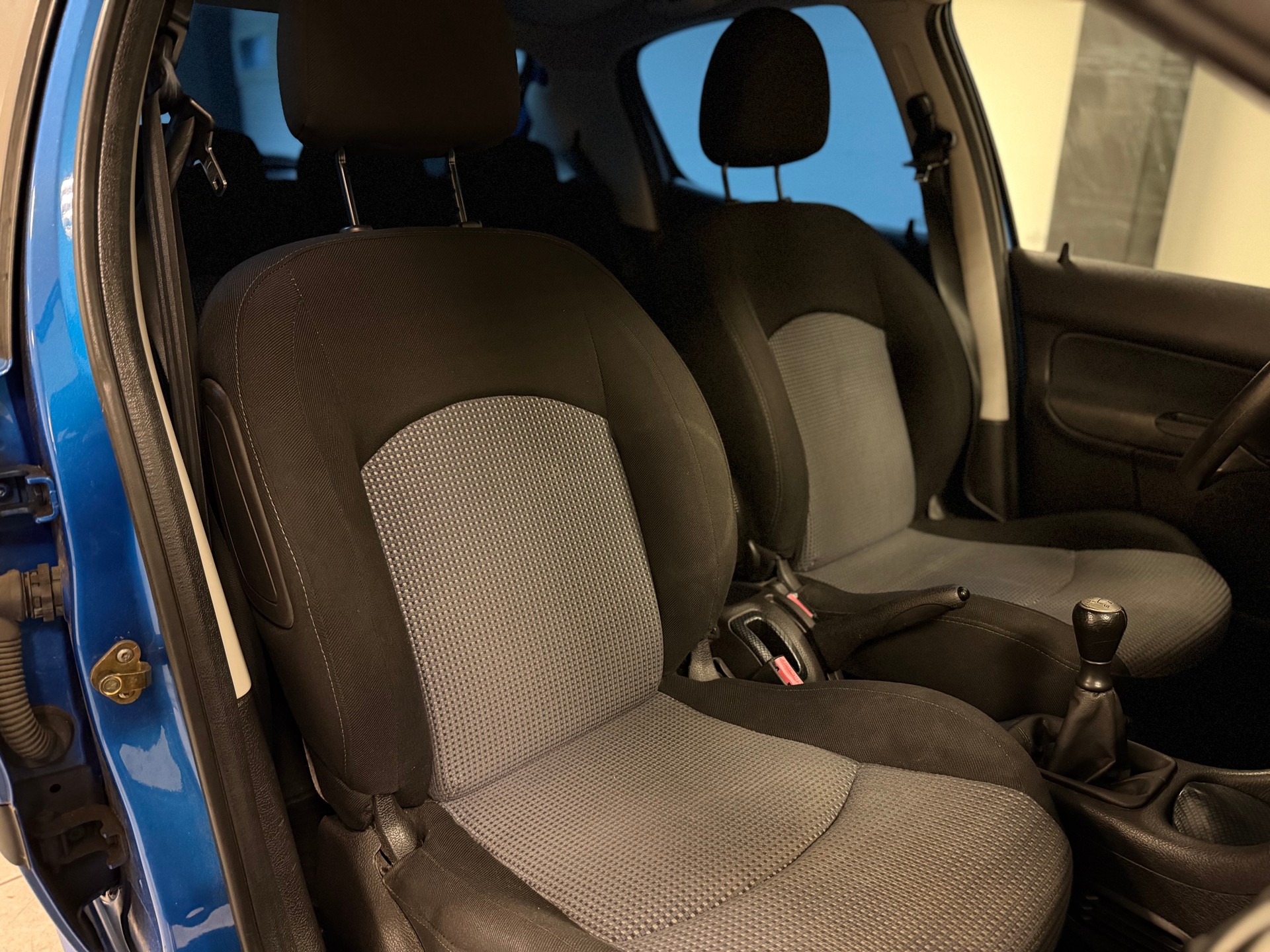 PEUGEOT 206 1.4 16V Premium-image-14
