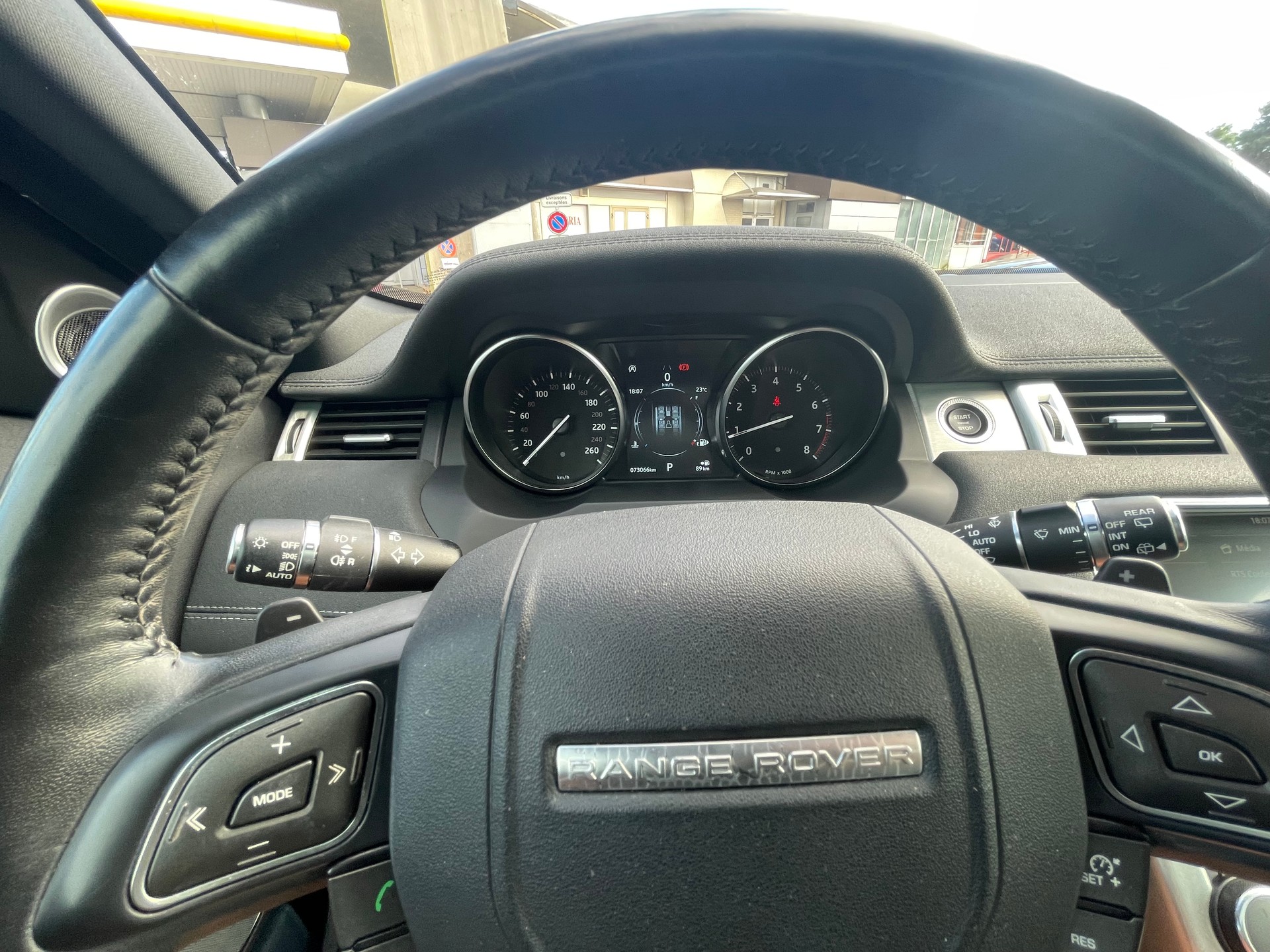 LAND ROVER Range Rover Evoque 2.0 Si4 Autobiography AT9-image-10