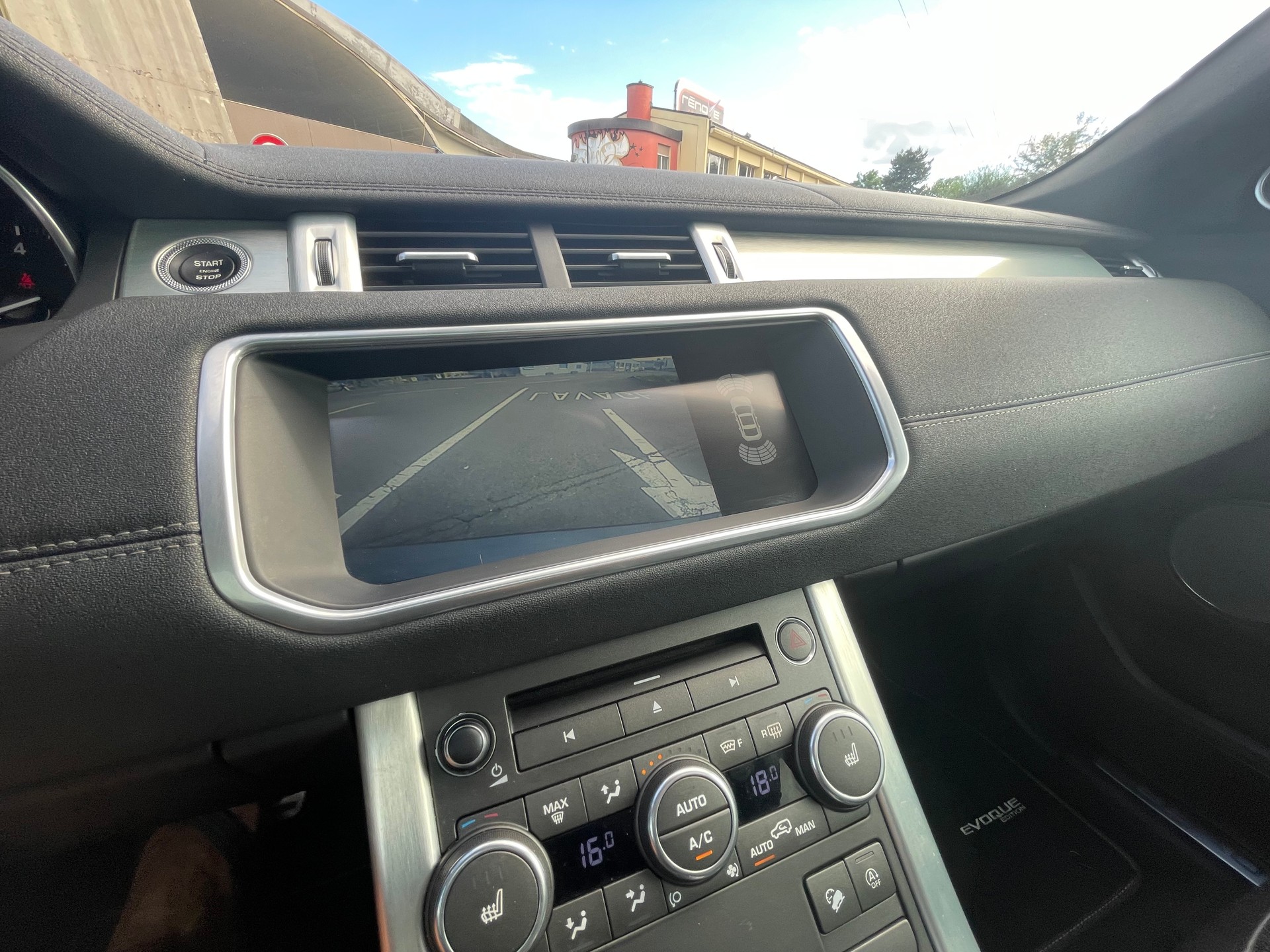 LAND ROVER Range Rover Evoque 2.0 Si4 Autobiography AT9-image-11