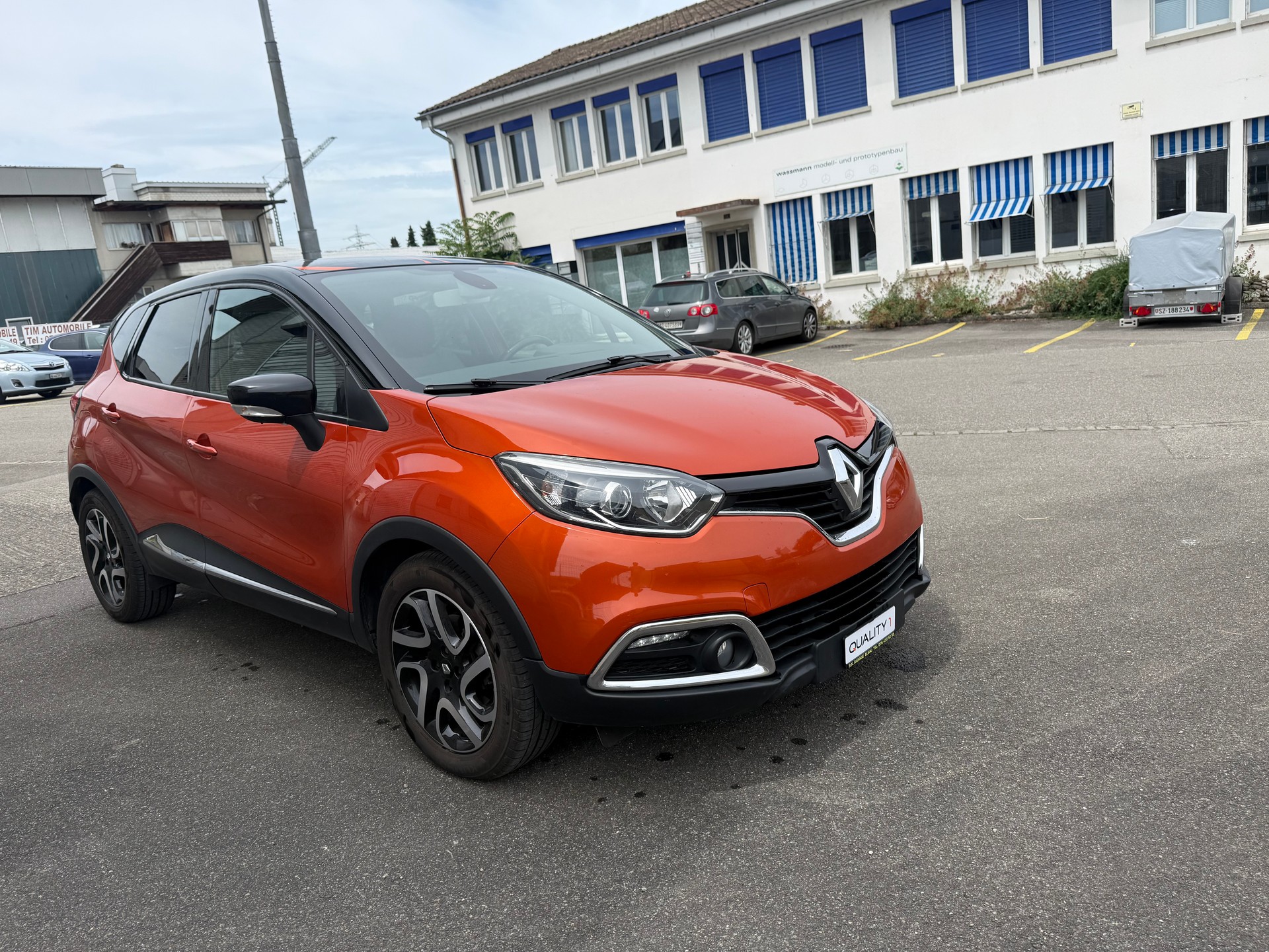 RENAULT Captur 1.2 T 16V Dynamique EDC-image-1